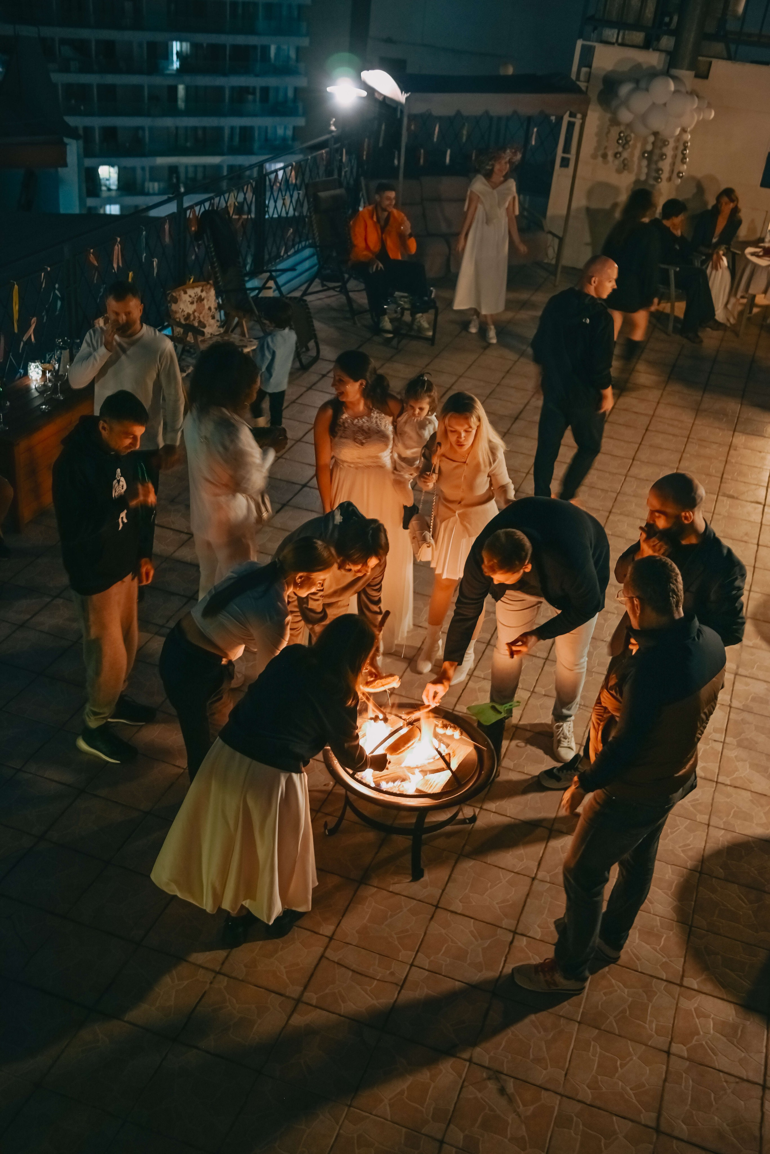 Вечеринка на крыше. Портретный и свадебный фотограф в Тбилиси • xeniqo