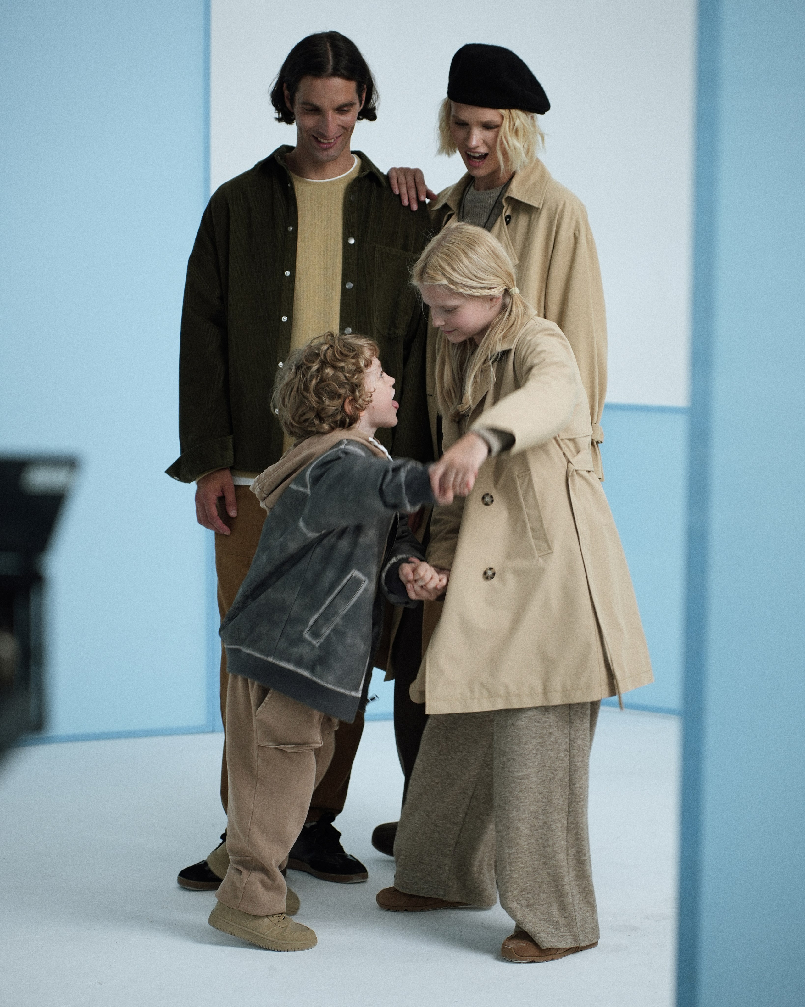 FUNDAY. ANNA — PHOTOGRAPHER