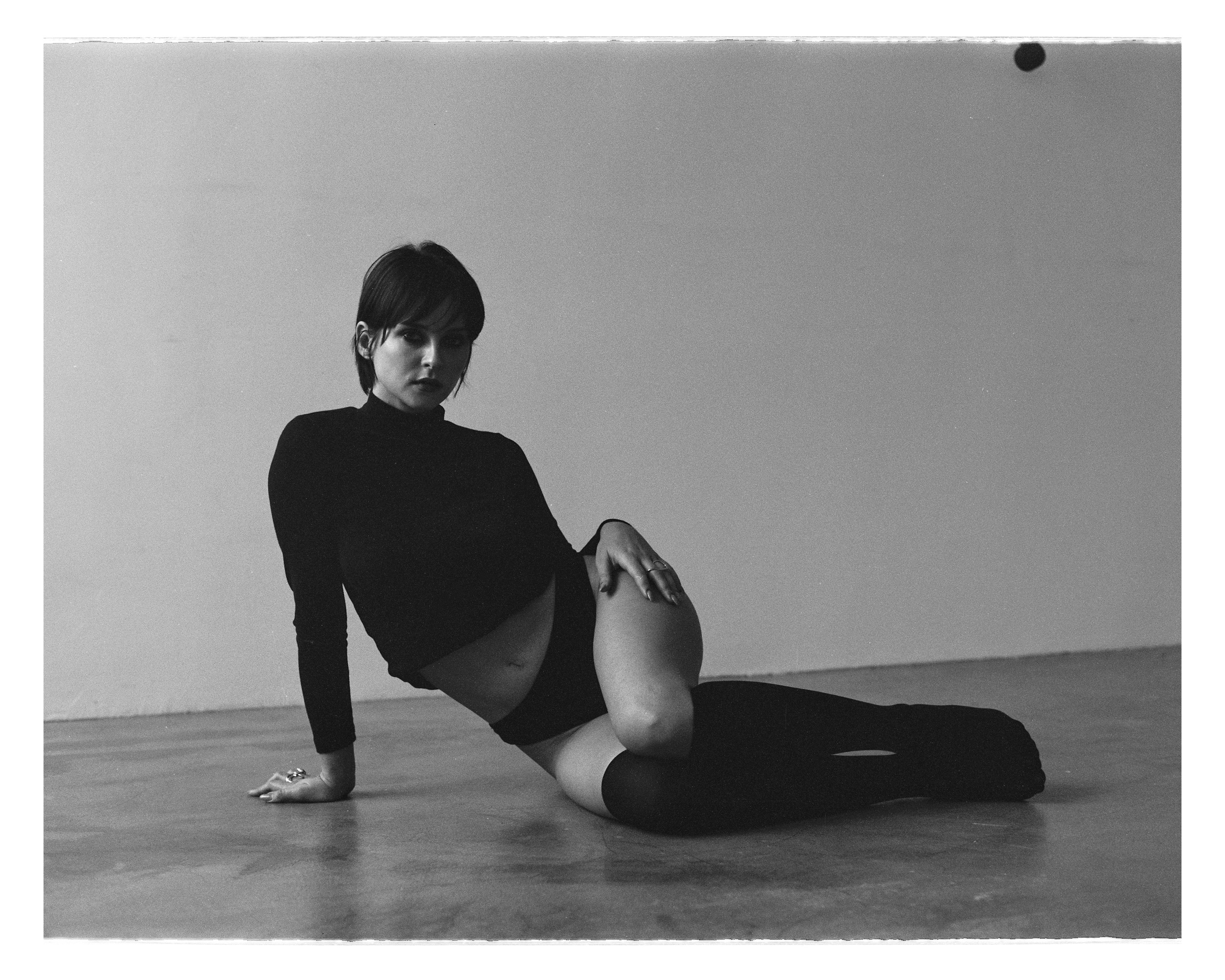 VICTORIA. ANNA — PHOTOGRAPHER