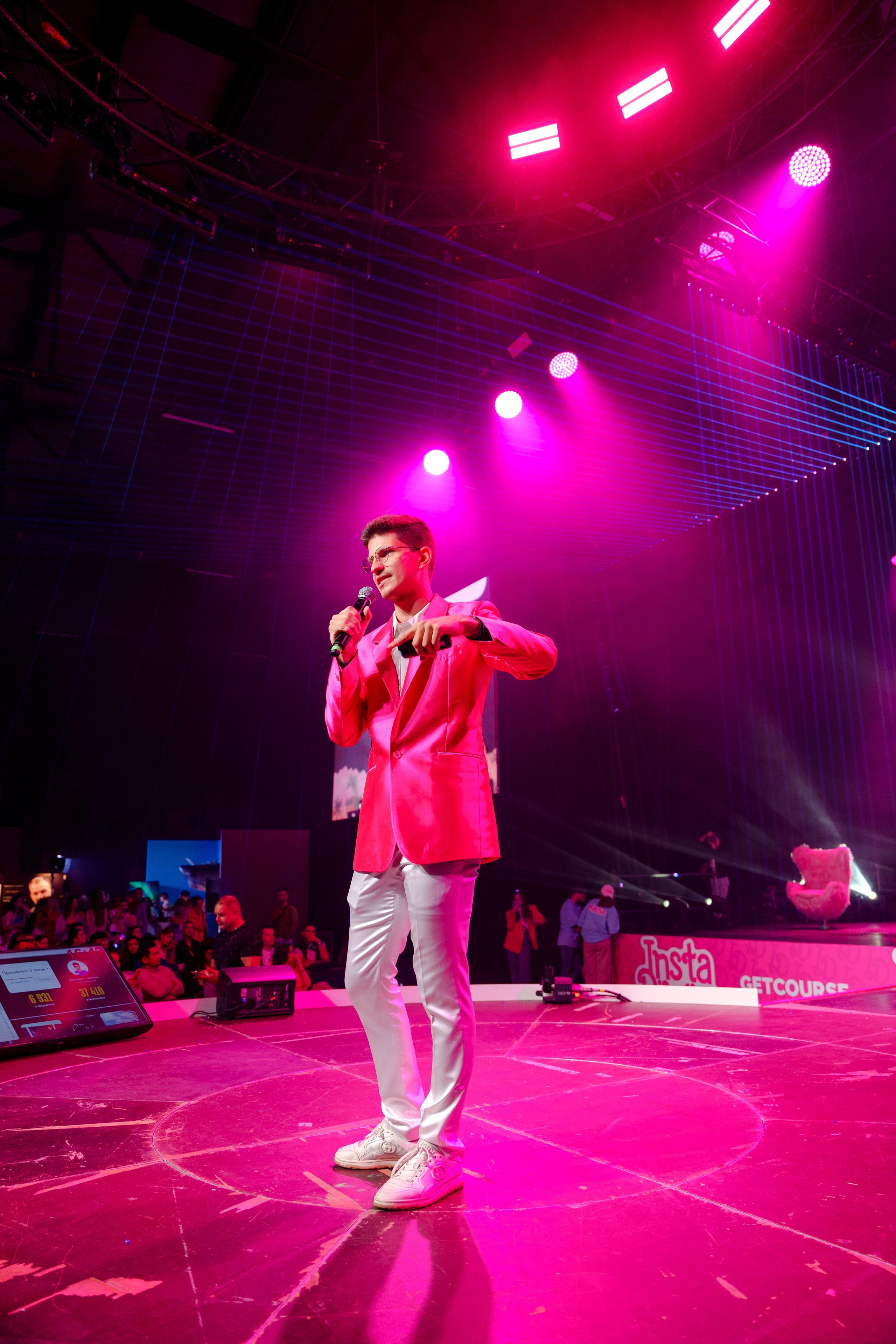 Репортажный фотограф на конференцию инфобизнесменов в Москве Инстадиум. Репортажный фотограф Москва Сергей Дружинин