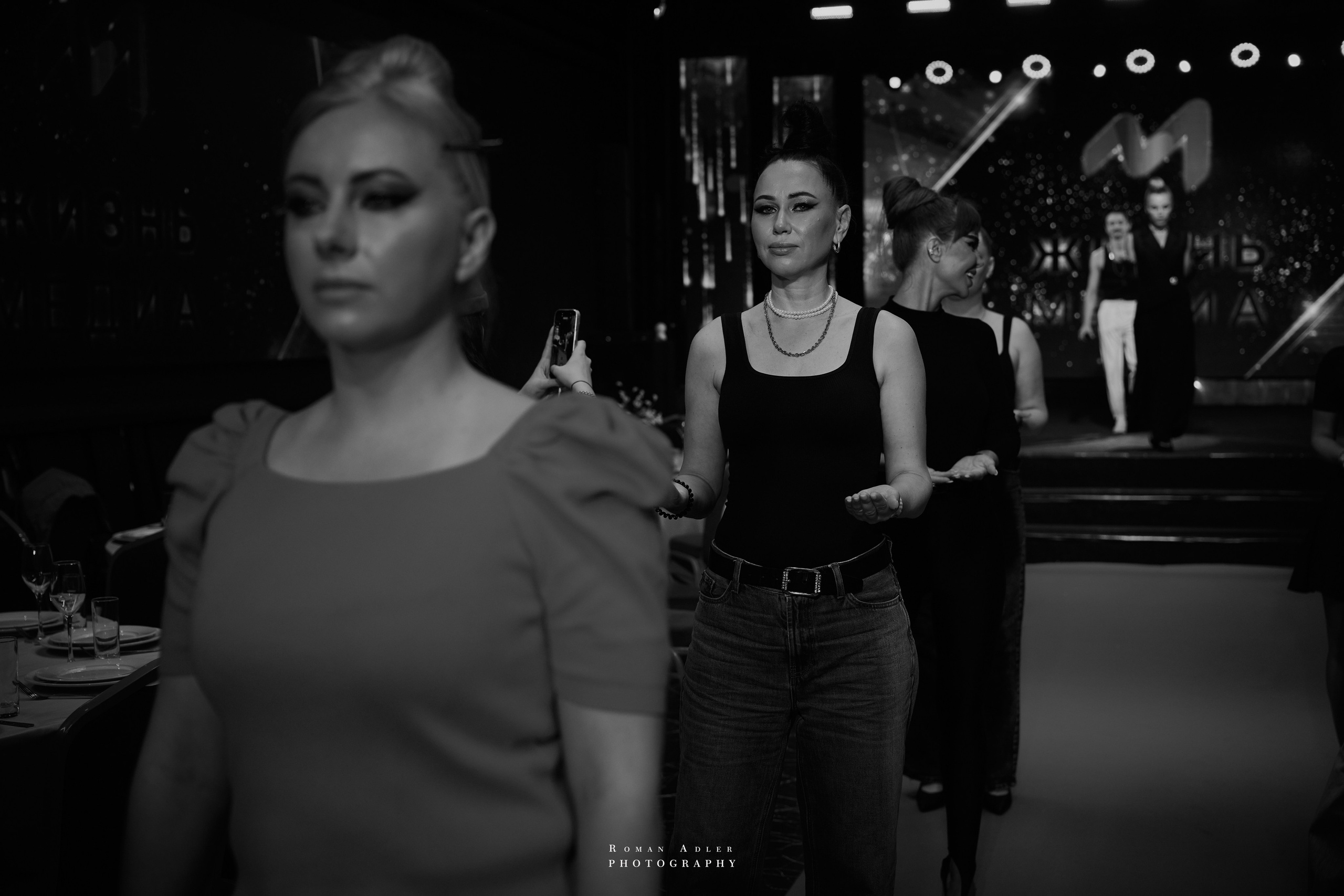 Бэкстейдж подготовки шоу Андрея Вишневского. Photographer Roman Adler