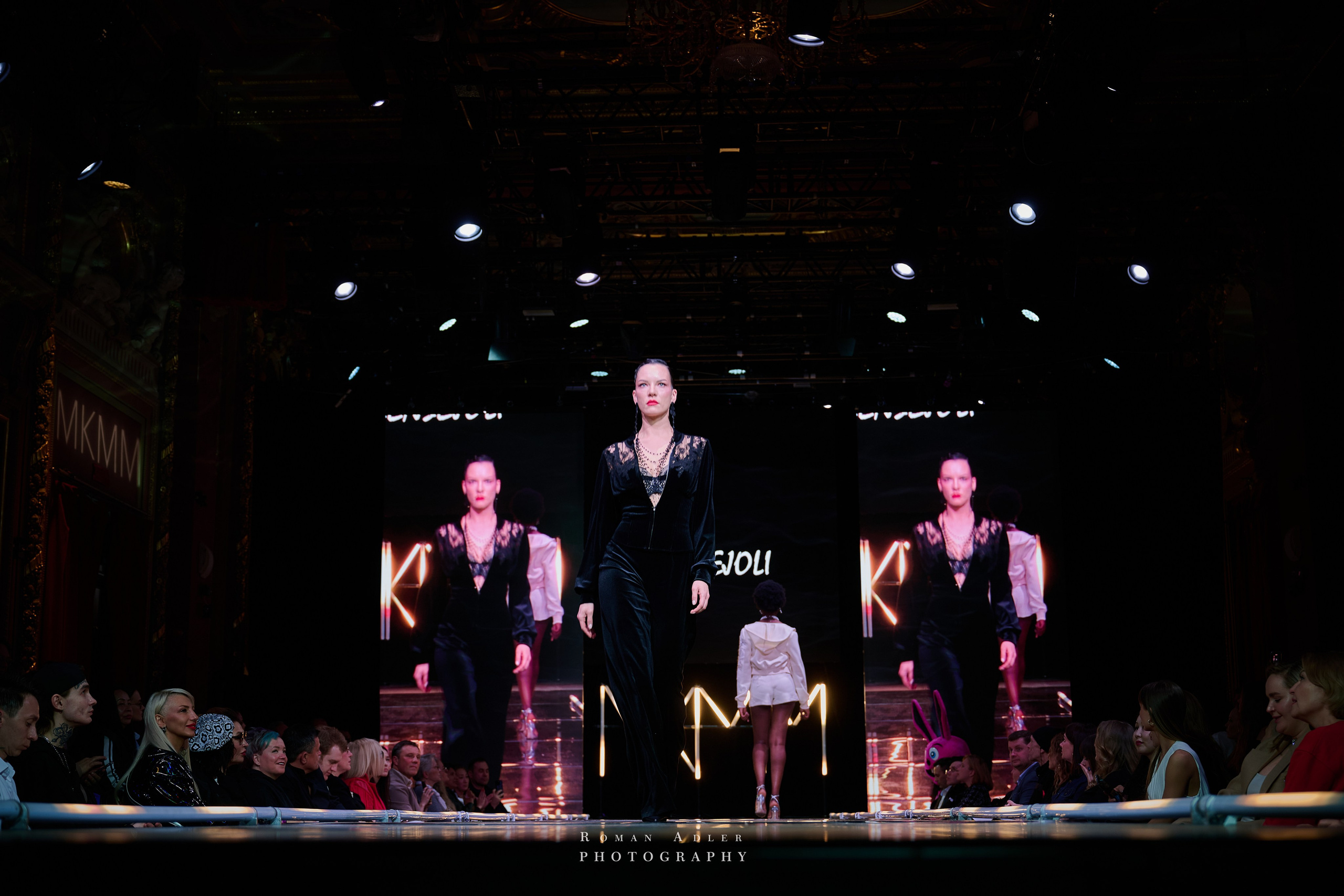 МКММ весна 2025. Фотограф Роман Адлер