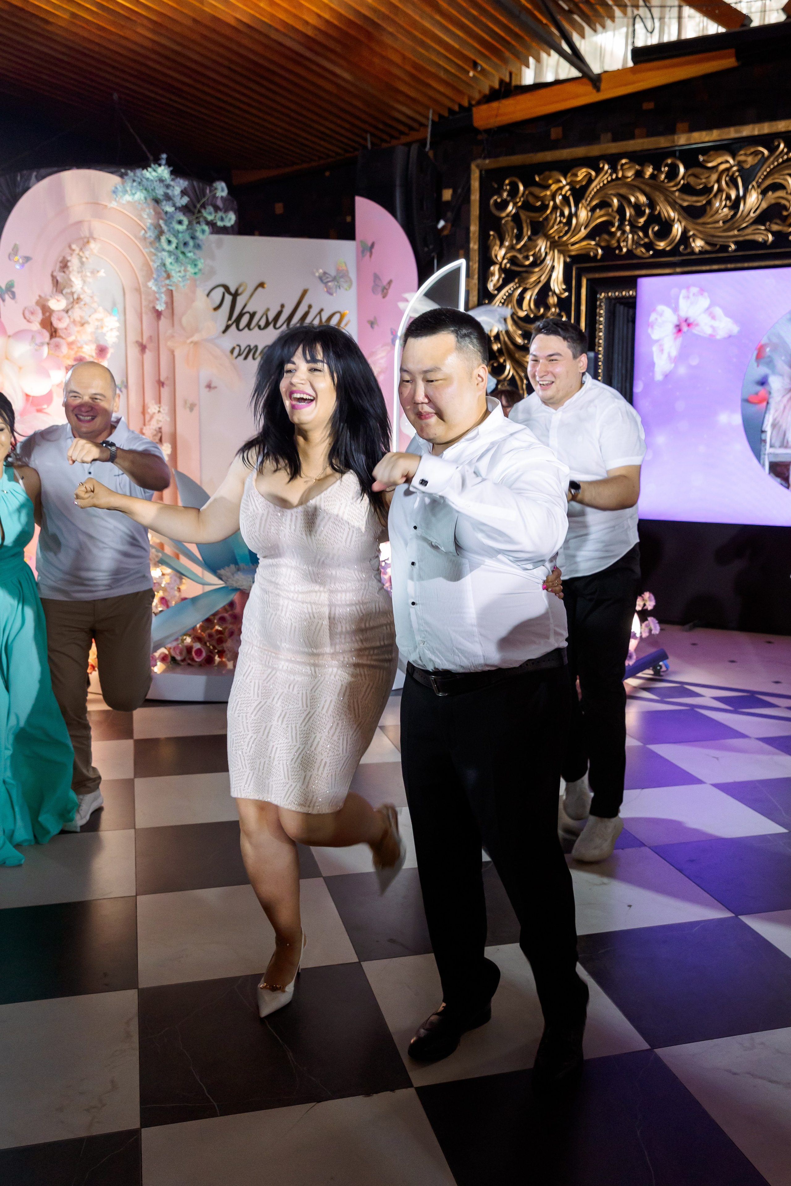 아스얀디 (Асянди)