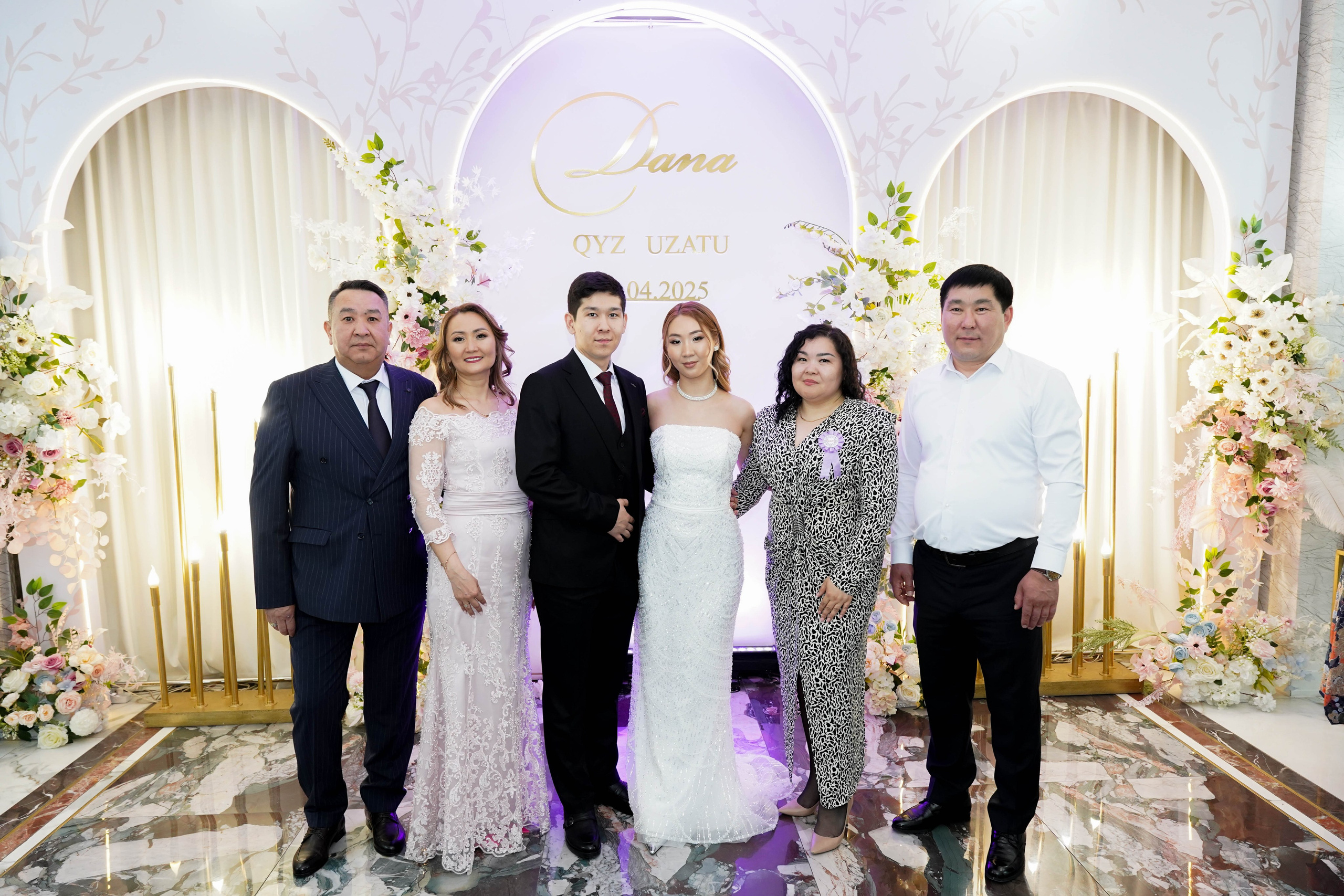 Dana uzatu. Фотограф Ернар Ержанов