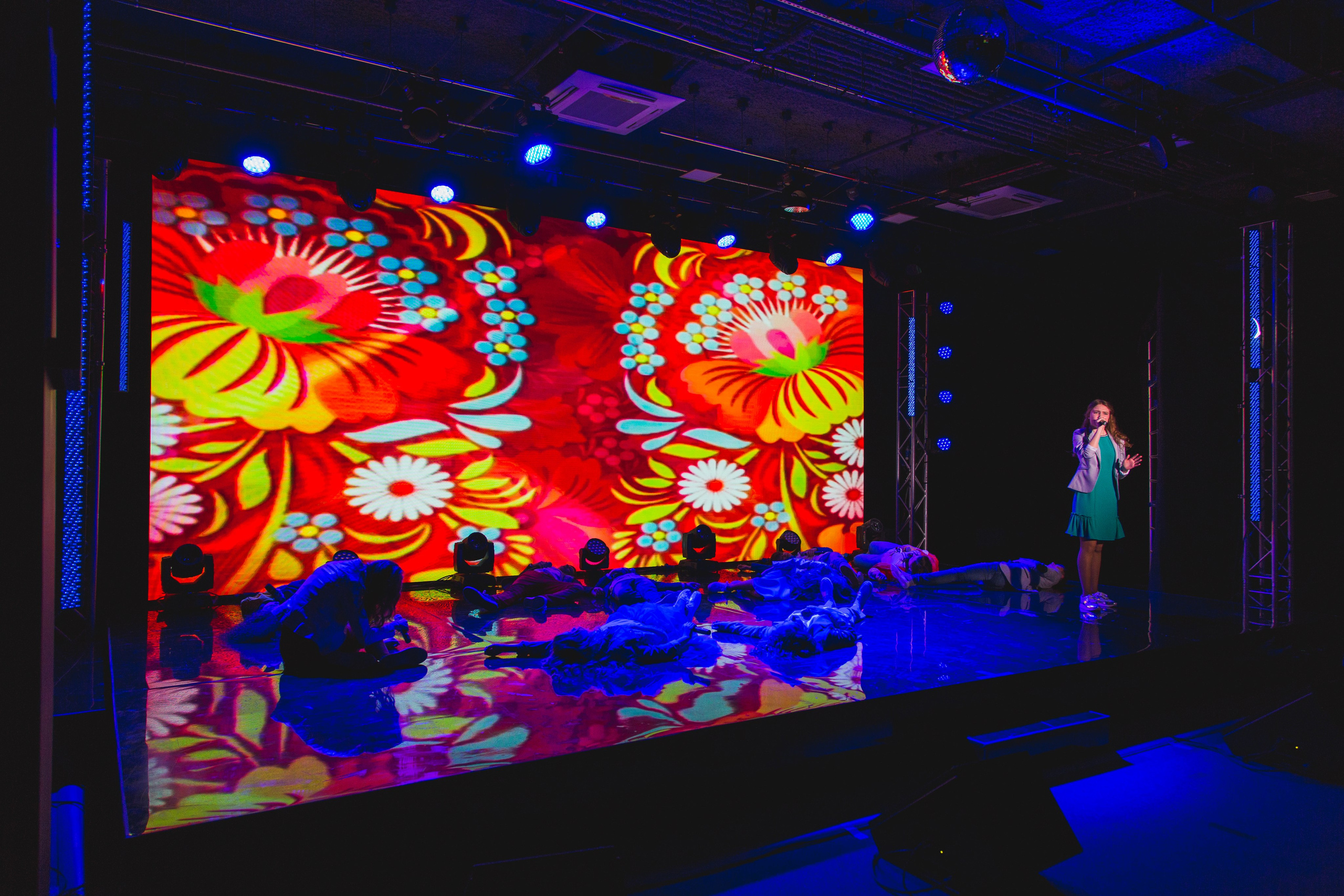 О2ТВ группа СТРАНА. Видеооператор/Фотограф Николай Завьялов