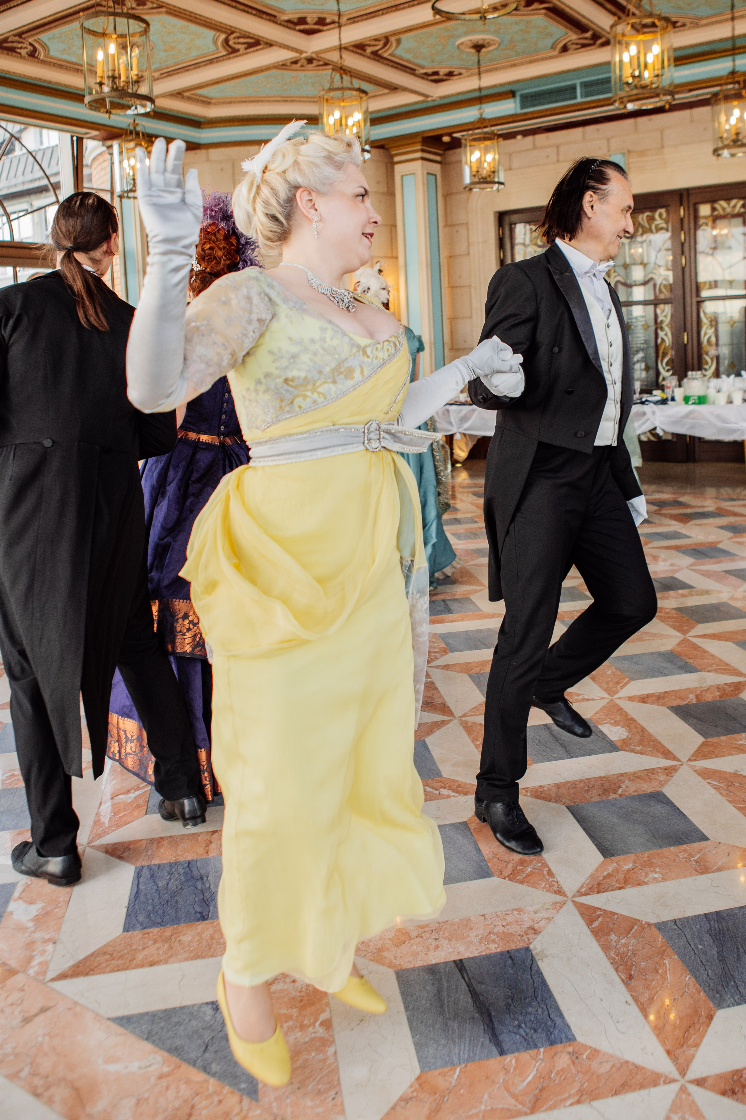 БАЛ. Репортажный фотограф Москва (детские праздники, квизы, концерты, дни рождения, свадьбы)