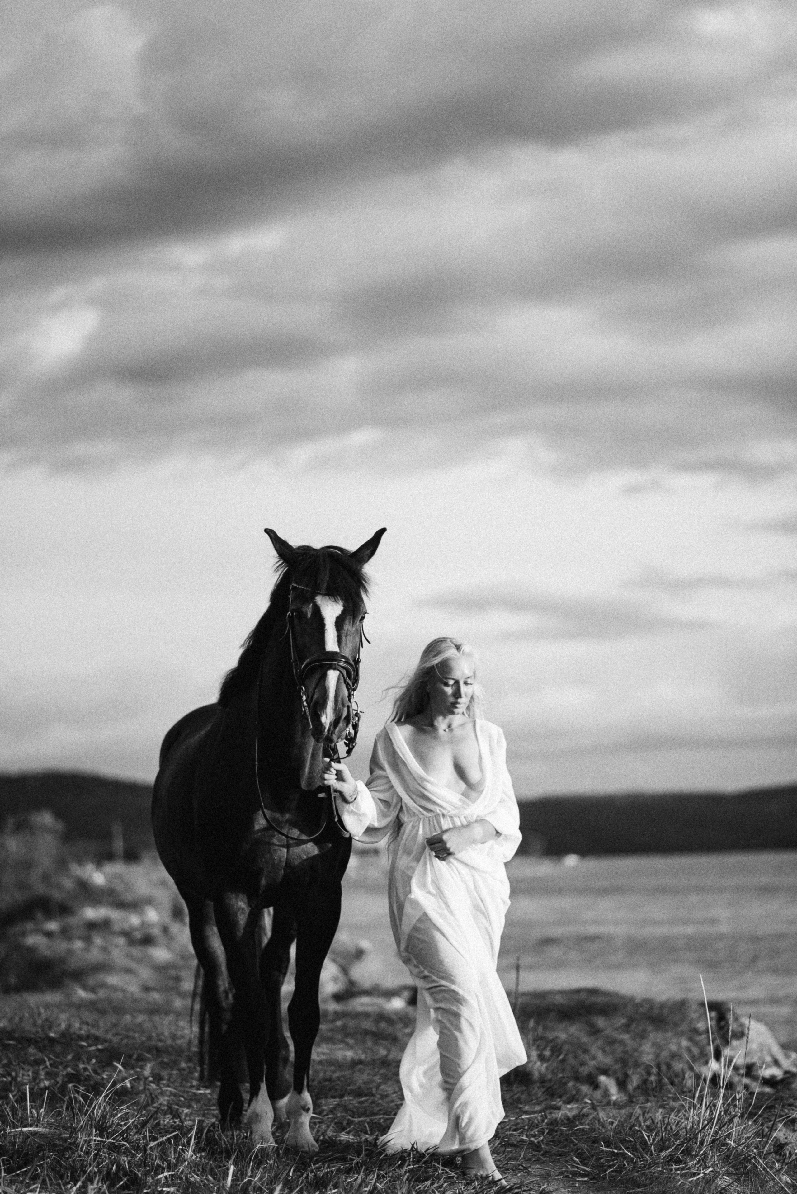 Валерия. Атмосферная фотосессия с лошадью. Фотограф в Мурманске Екатерина Рудак