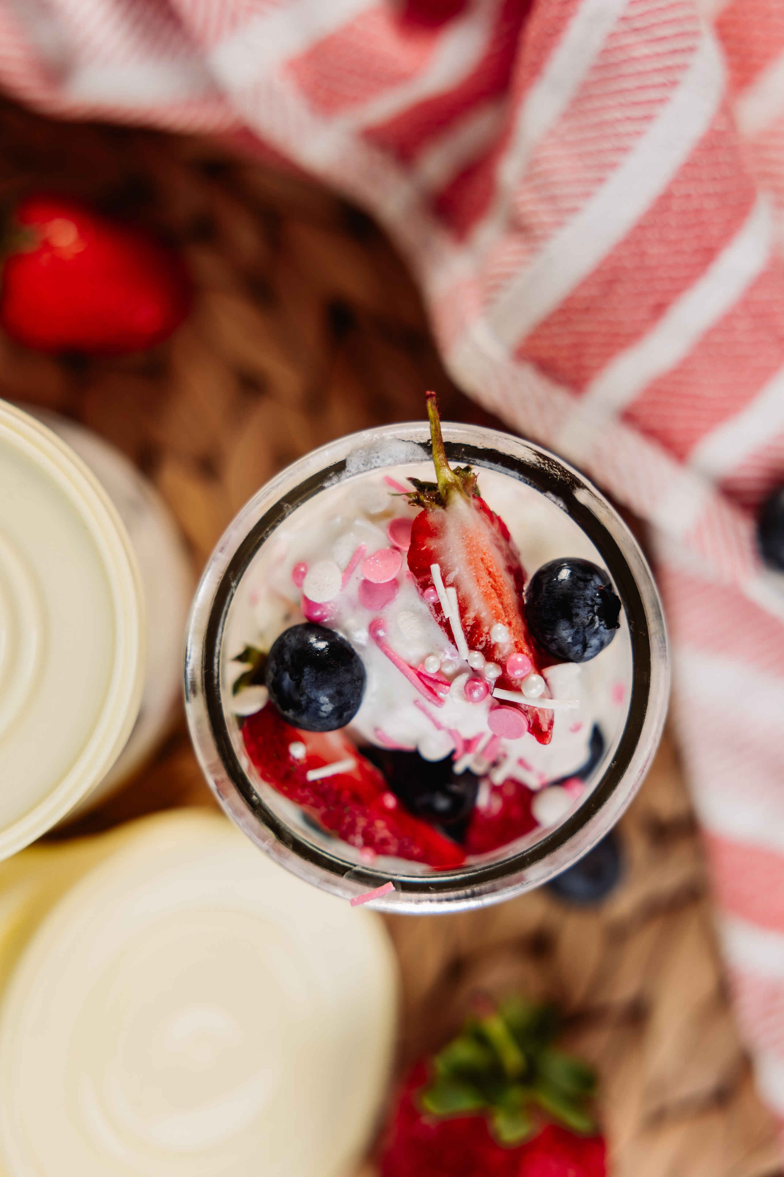 КРЫШКИ ДЛЯ КОЛОМЕНСКИХ ЙОГУРТОВ |OZON | Wildberries. ФОТОГРАФ ИРИНА ШАМАТАВА