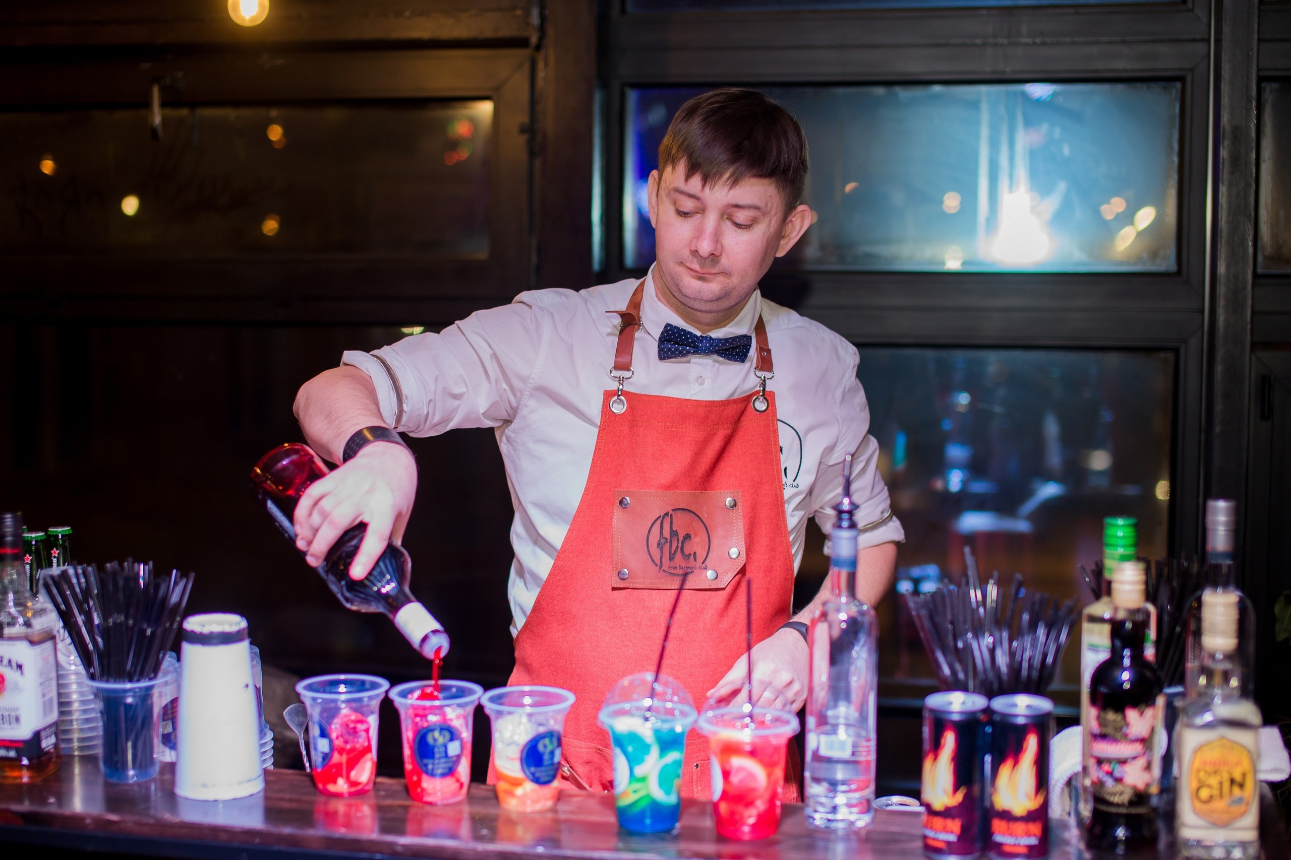 День бармена. Семейный Фотограф в Красноярске Крохалев Сергей