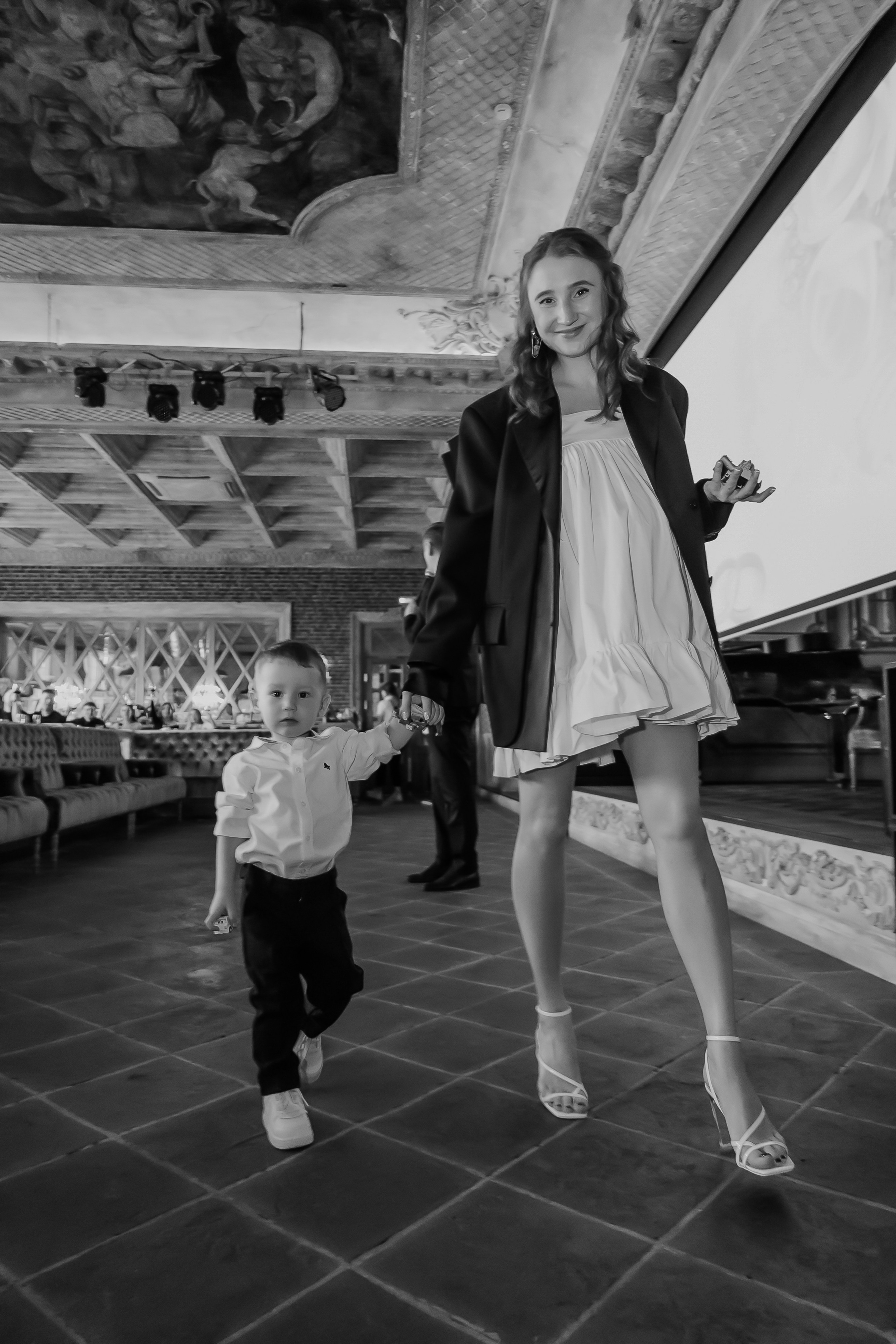 Mikhail & Elizabeth. Фотограф свадебный, репортажный, индивидуальный, фото для маркетплейсов, брендов, автосалонов