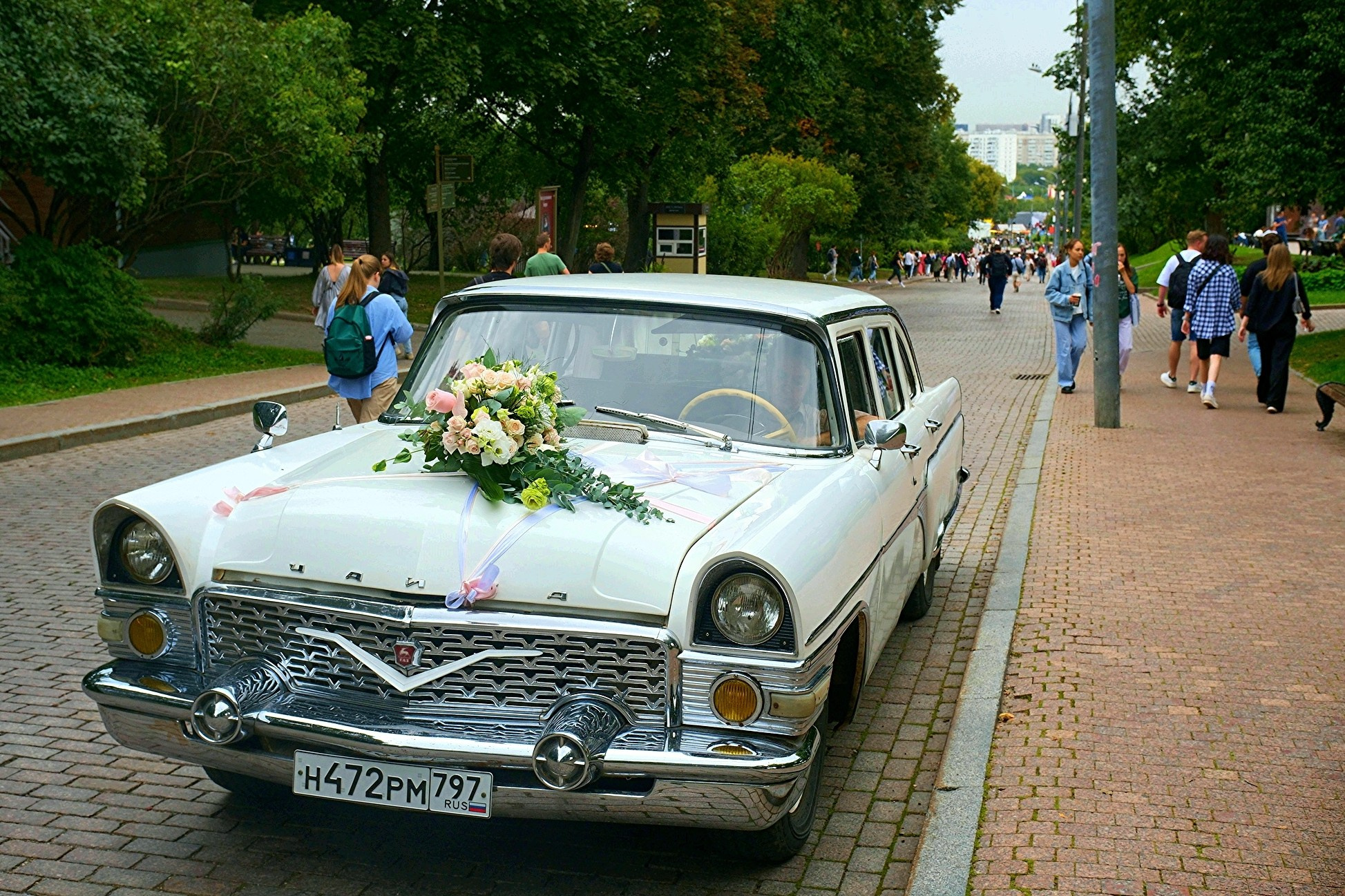 Улица, люди, жизнь…