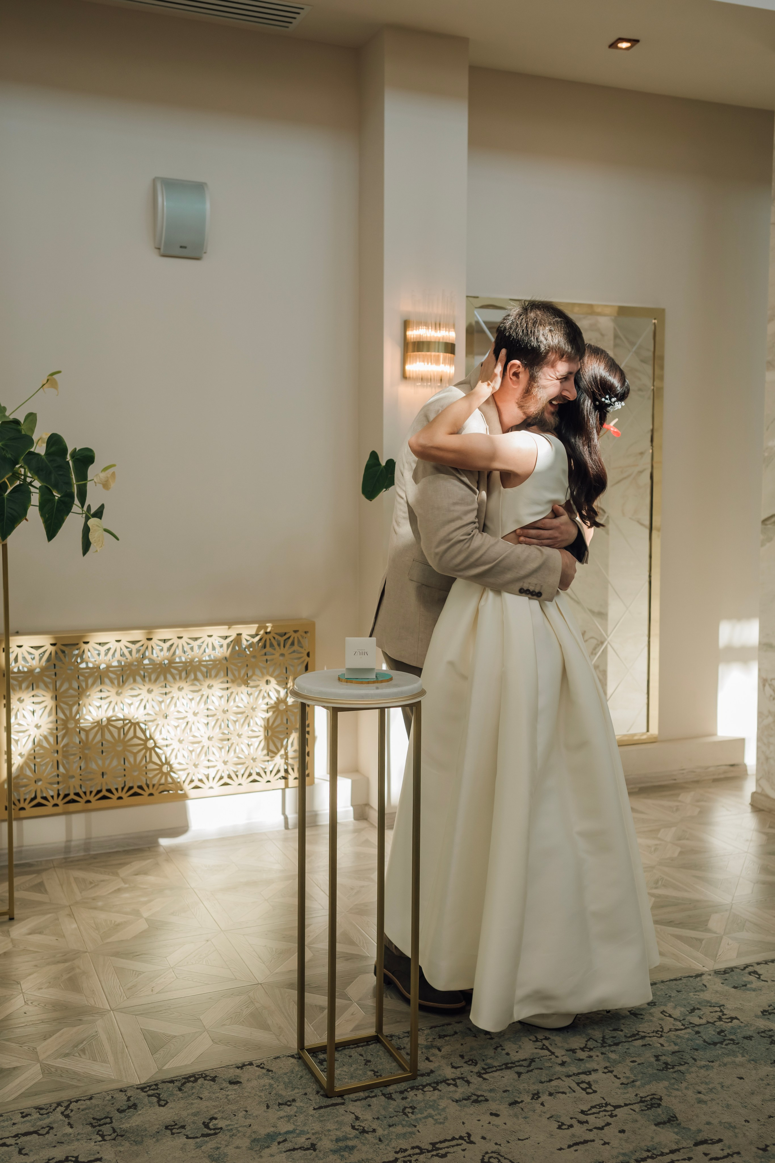 Таня и Миша. Свадьба в лофте. Свадебный и семейный фотограф в Москве Евгения Лисина