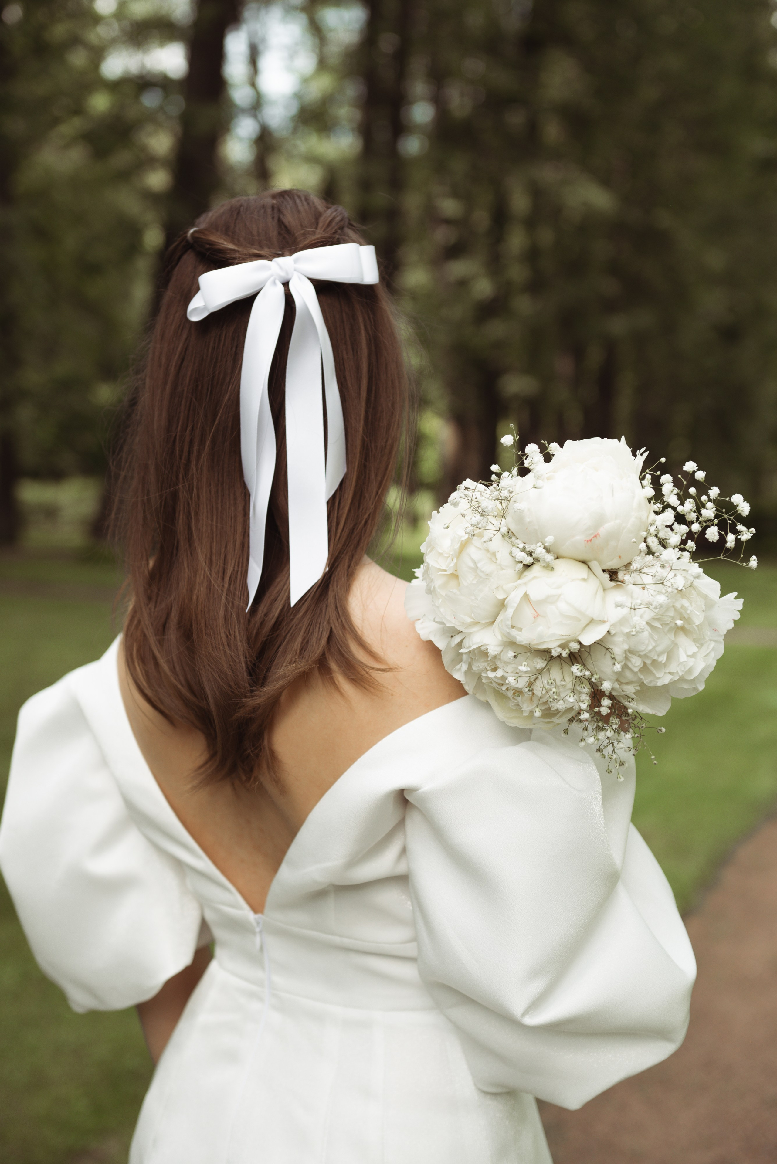 Свадьба в усадьбе Оставфьево. Фотограф Москва Настя Профотовна. Репортажные, свадебные и контент фотосессии