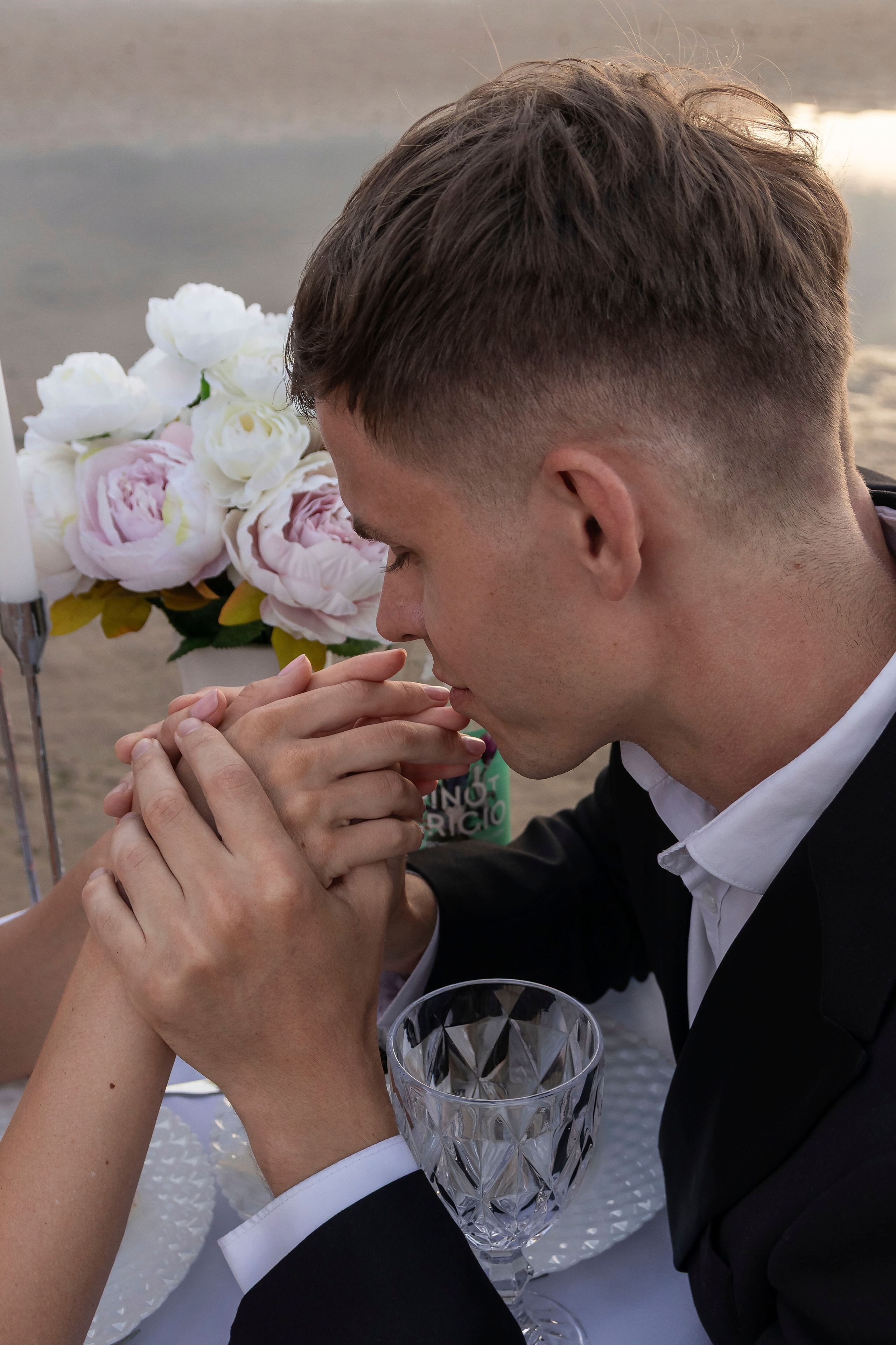 Свадебная прогулка на Финском заливе. Портретный фотограф в Санкт-Петербурге Савельева Ольга