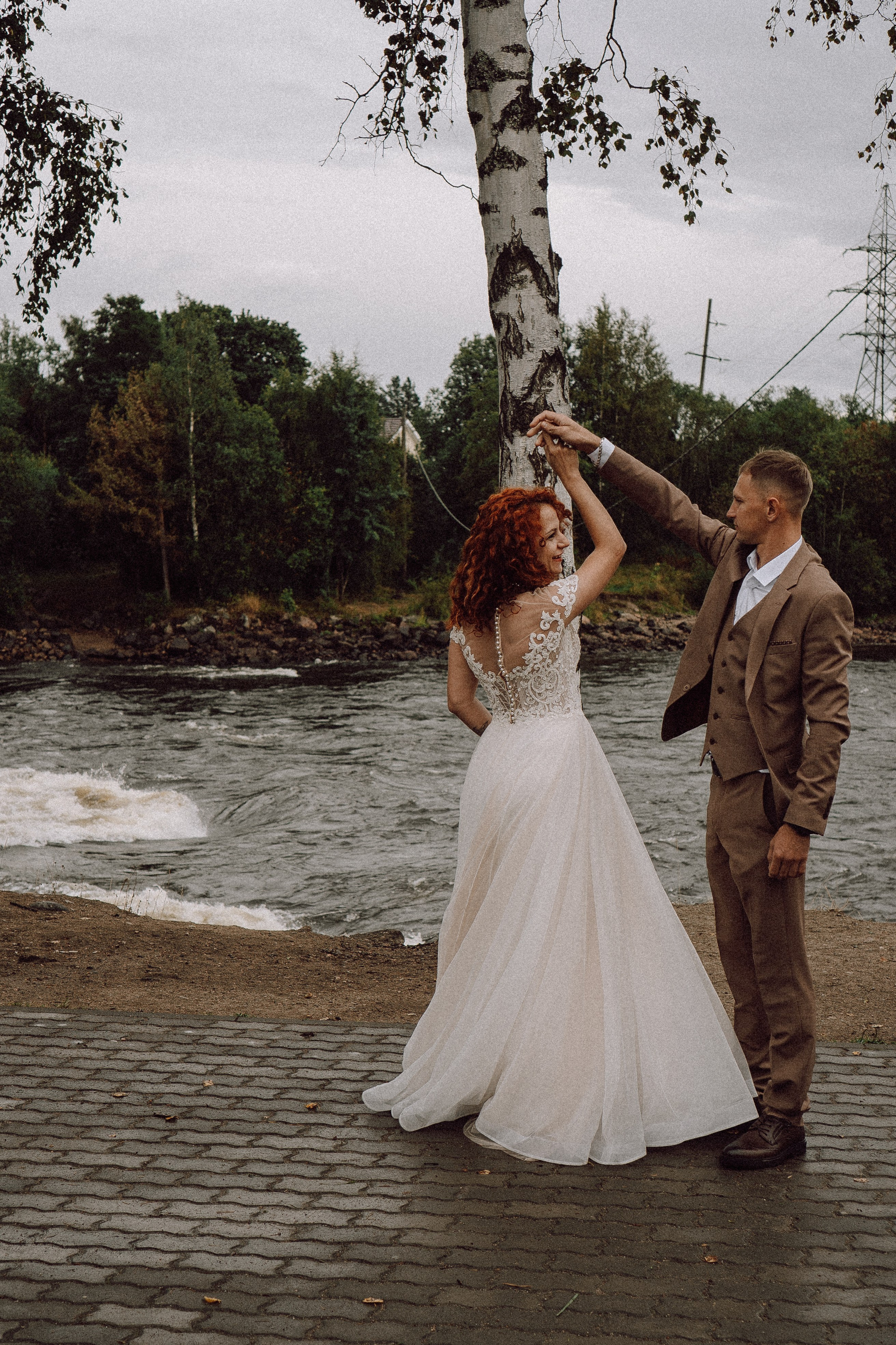 СВАДЕБНАЯ ФОТОСЕССИИЯ ПАРЫ В ГОРОДЕ ПРИОЗЕРСК В СОСНОВОМ ЛЕСУ И С ПИКАПОМ. Профессиональный фотограф, Санкт-Петербург — Виктория Богомолова