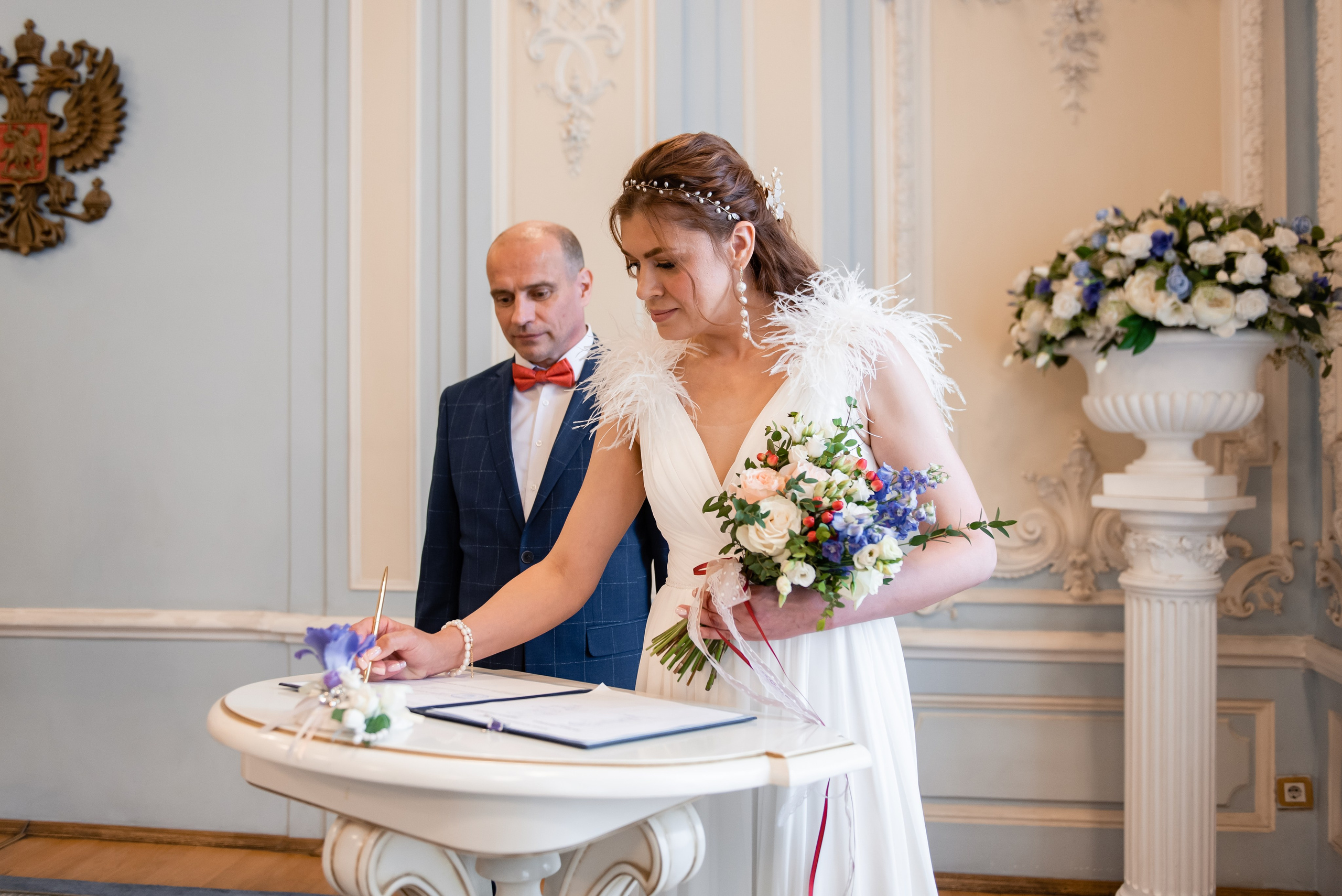 Свадебный день в Петербурге. Анастасия Петрович фотограф, фотокорреспондент в Москве и Санкт-Петербурге. Фотосъёмка репортажа, мероприятия, корпоративная съёмка, контент