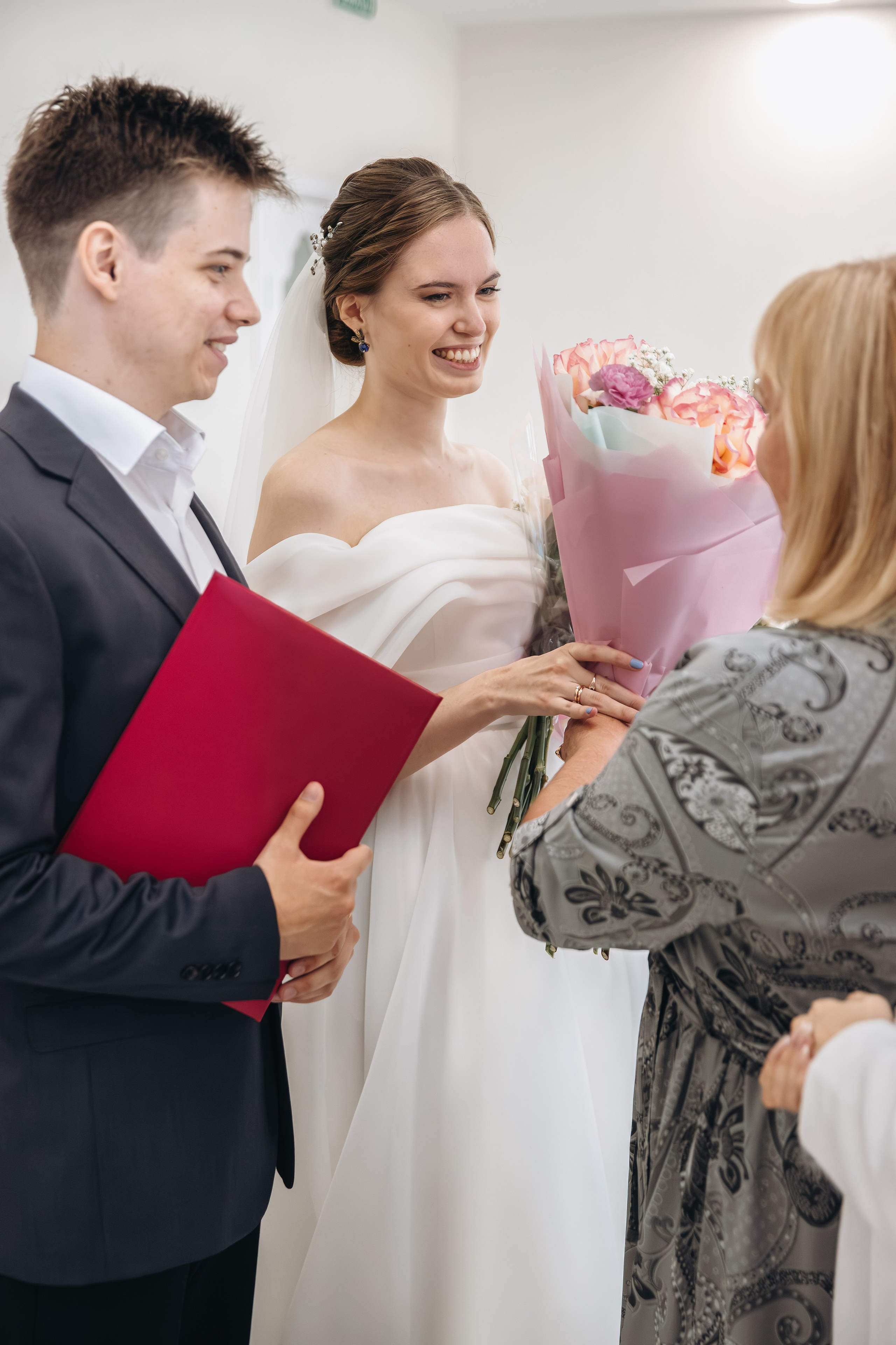 ЗАГС (Кировский район). Регина Мингалимова, семейный и свадебный фотограф в Казани