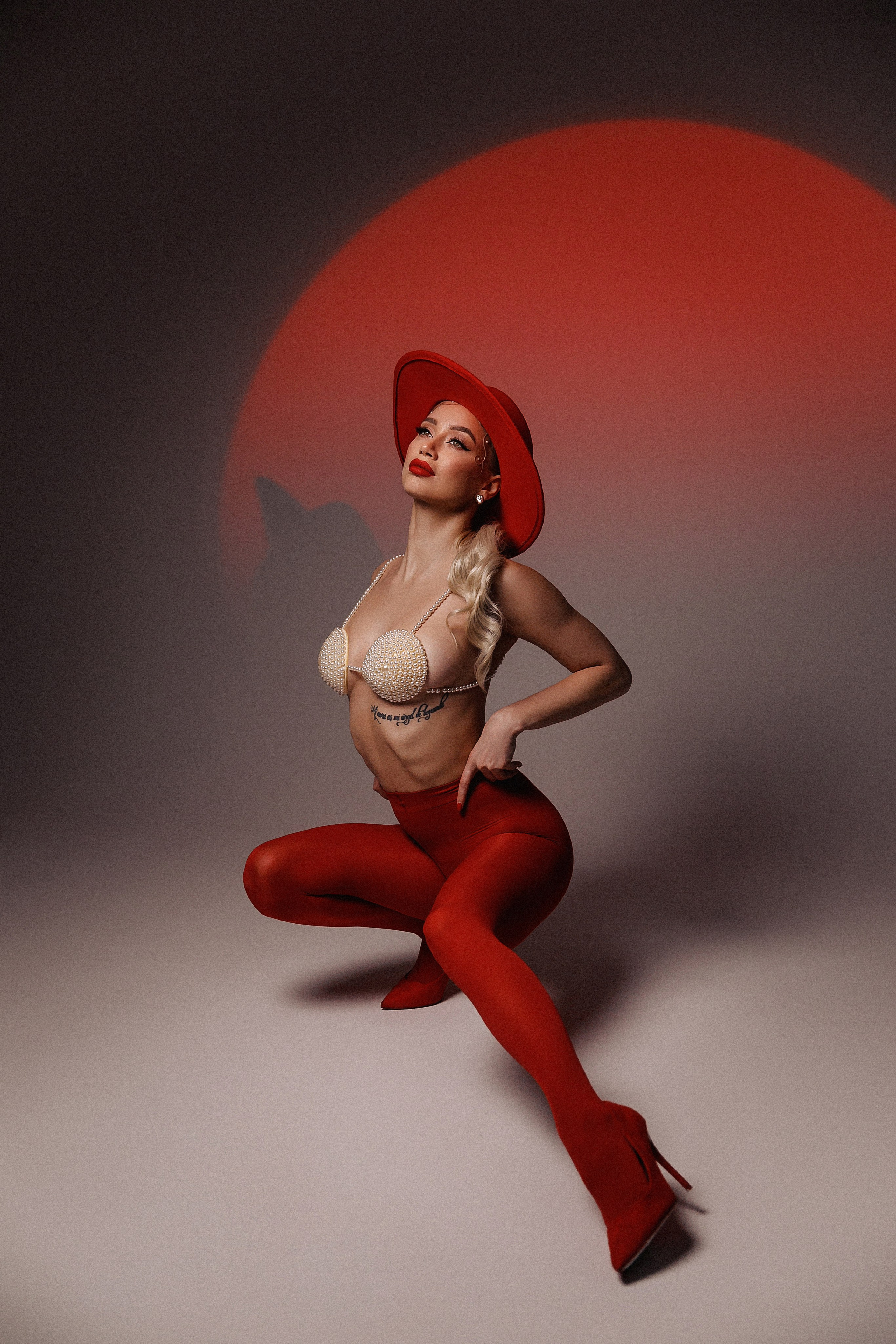 Фотосессия на циклораме. Свадебный фотограф в новокузнецке