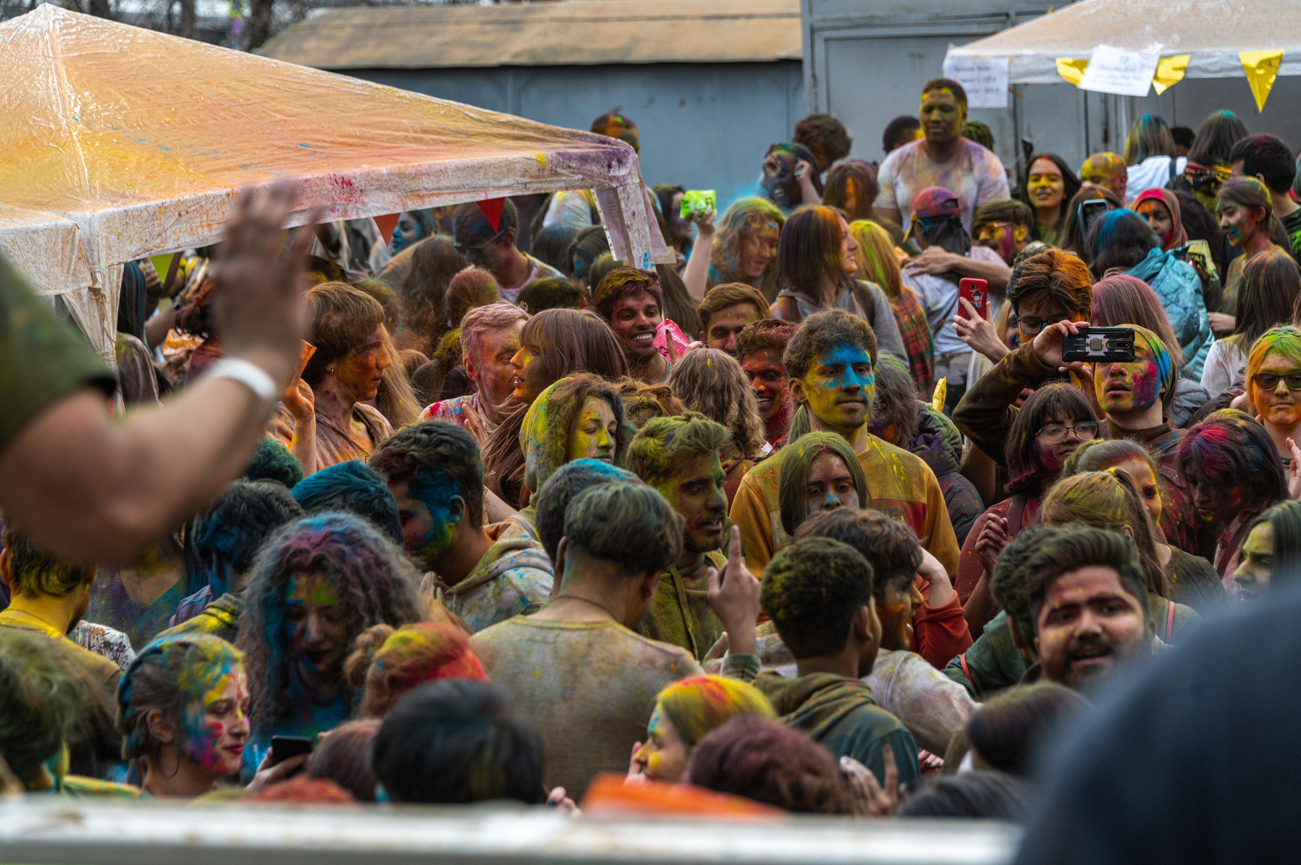 Праздник Холи в Москве. Фотограф Роман Адлер