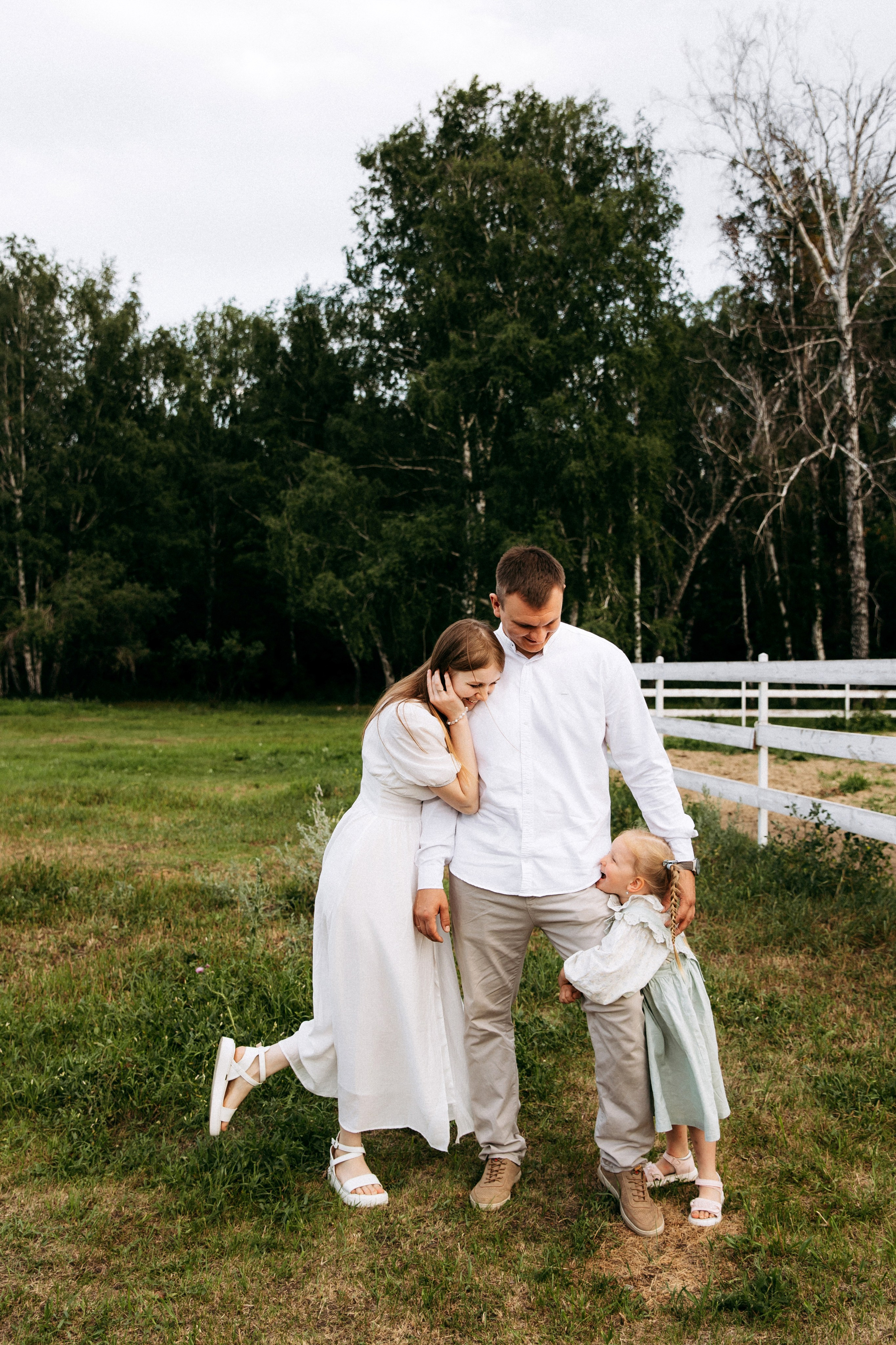 Мира и её семья. Главная