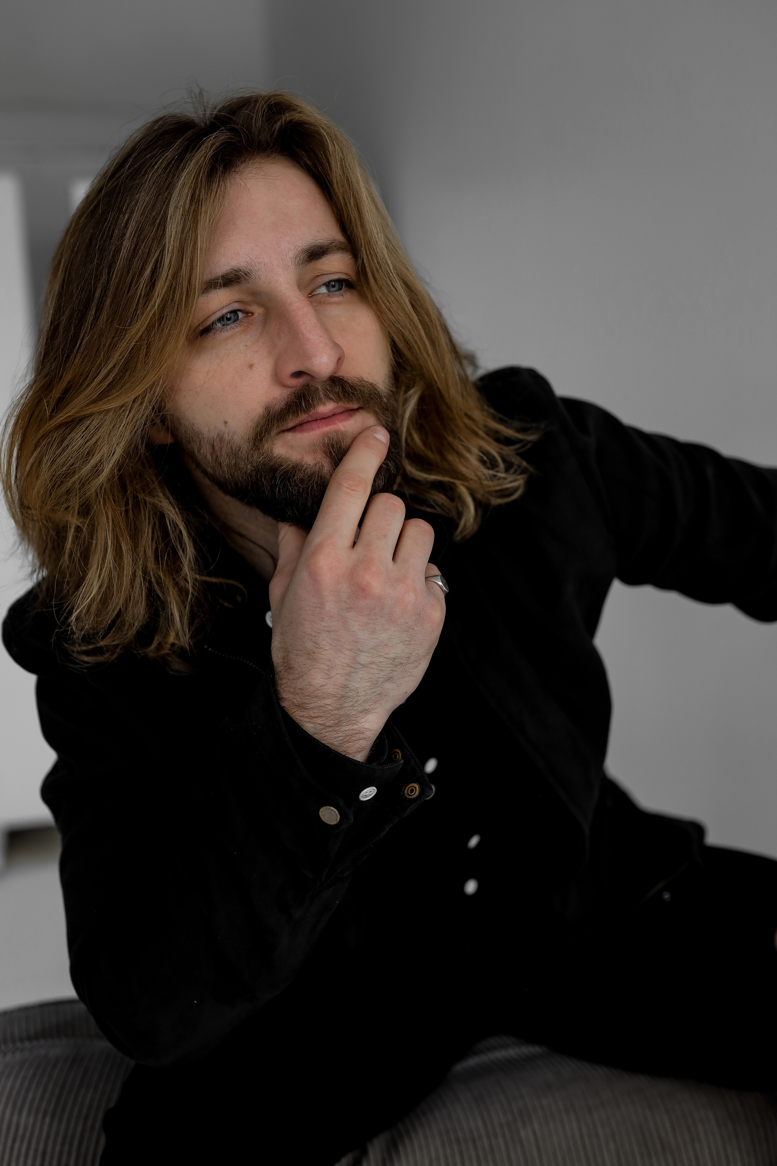 Саша. Портретный и контент фотограф. Москва