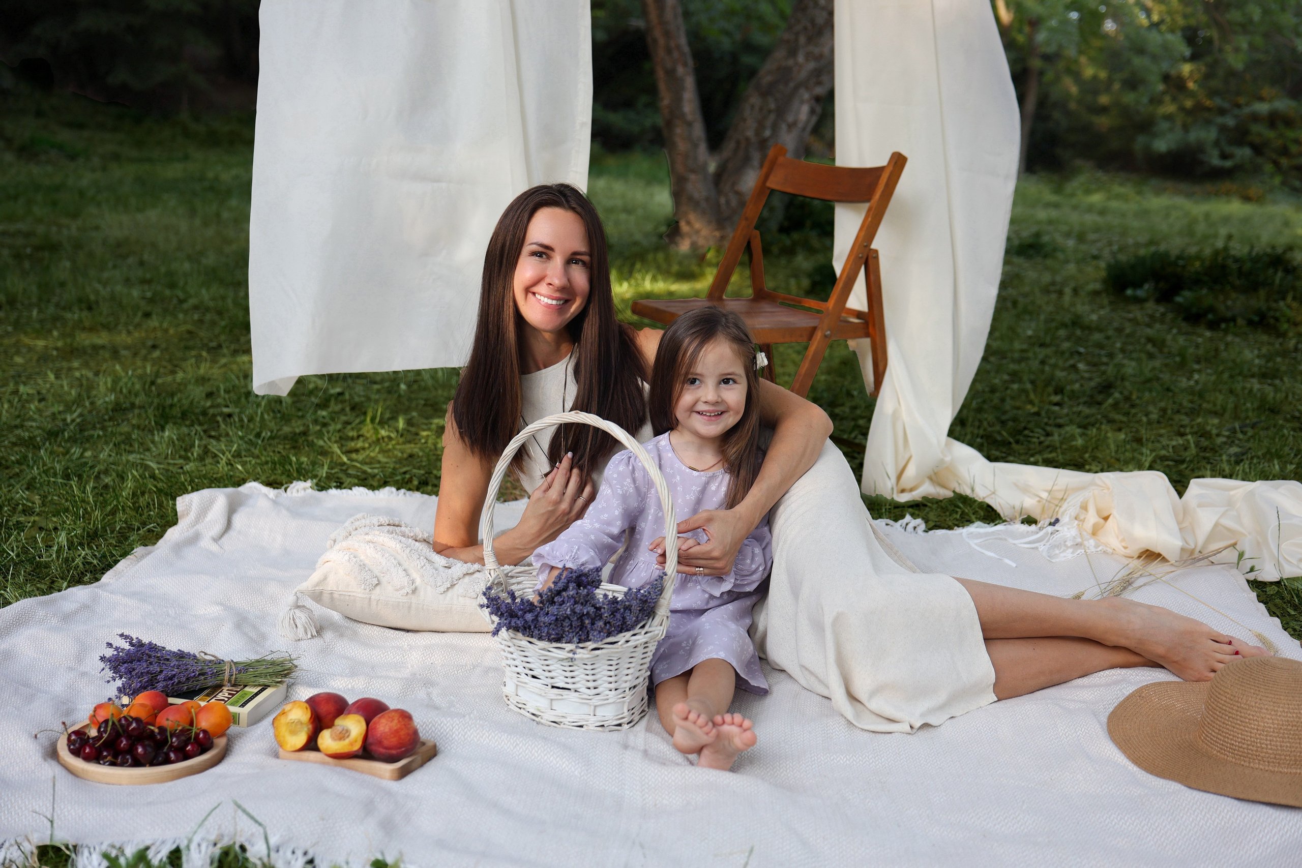 Таня и Кира: пикник. Фотограф в Ялте