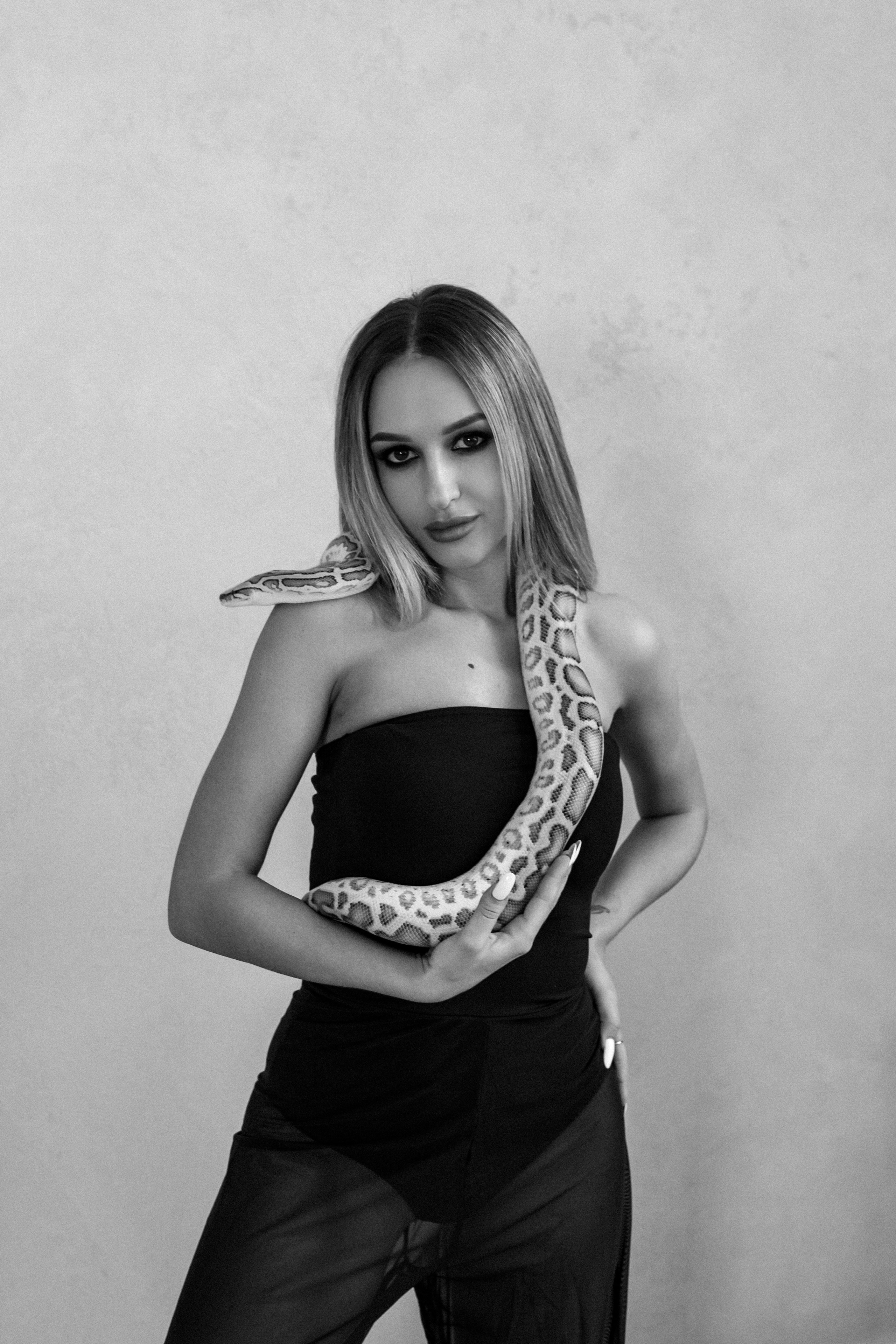 Фотосессии со змеей. Свадебный фотограф в Москве и Твери