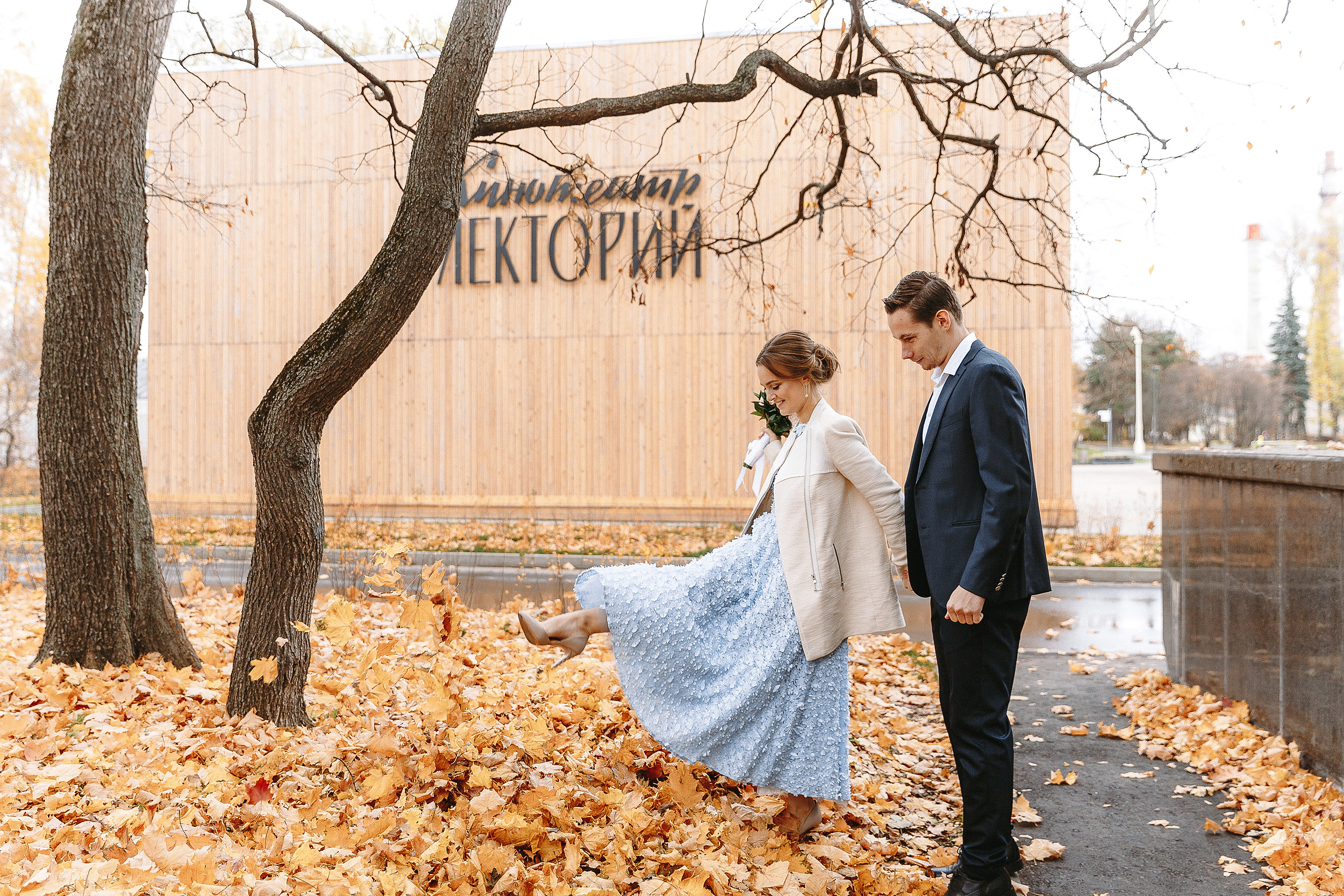 Свадебный фотограф в ЗАГС ВДНХ (свадебная фотосессия и прогулка)