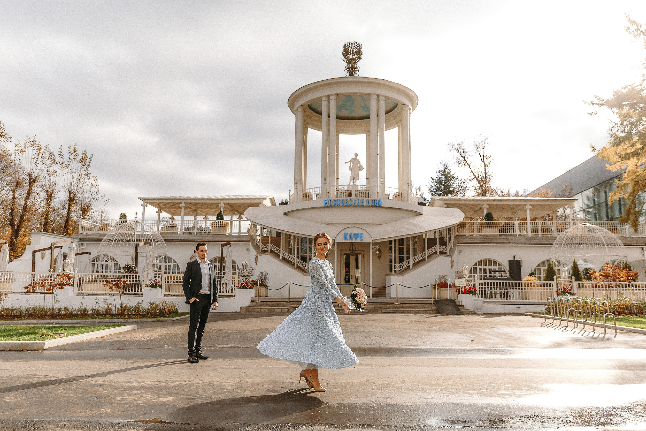 Свадебный фотограф в ЗАГС ВДНХ (свадебная фотосессия и прогулка)