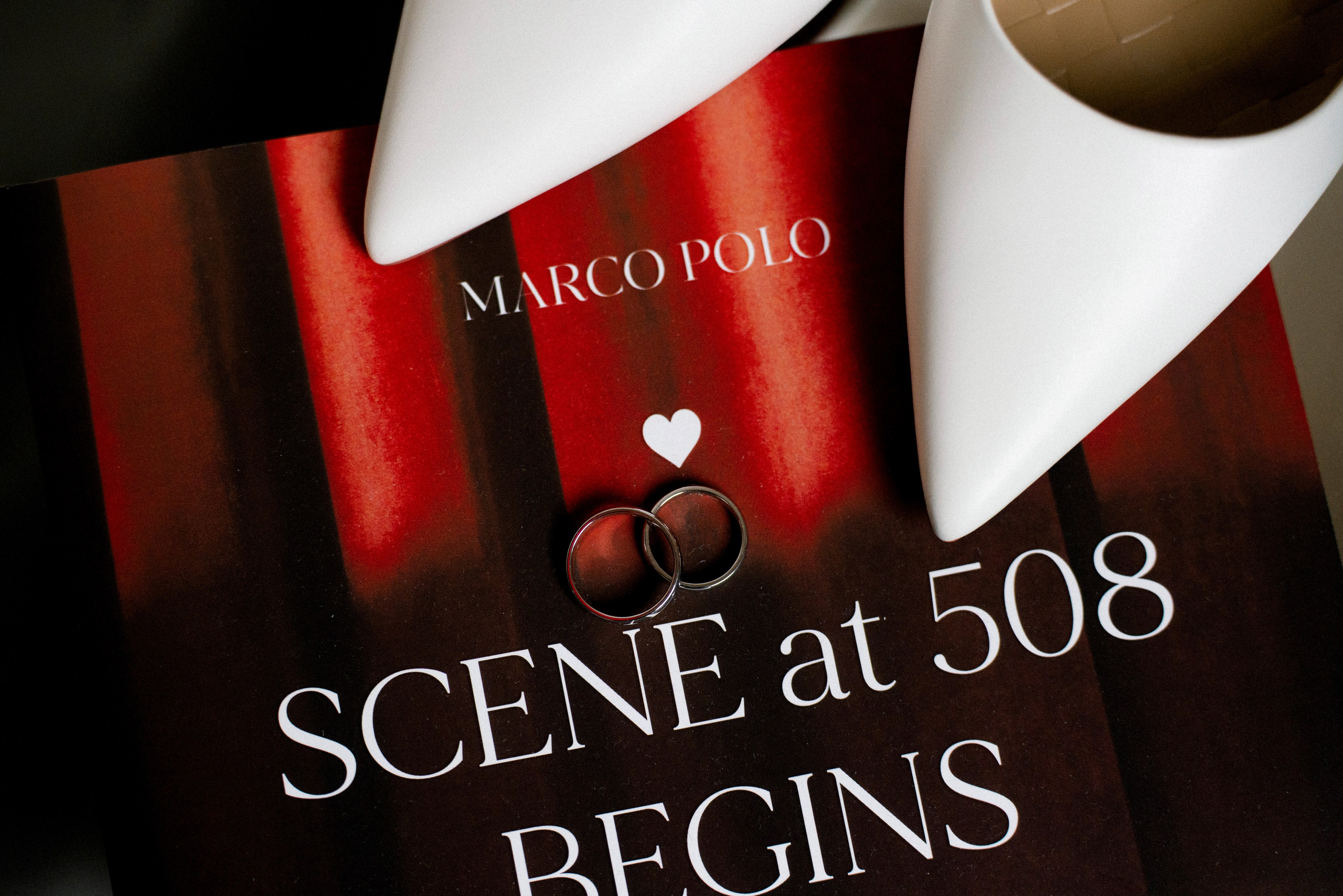 Иван и Рума. Москва. Сборы в отеле Marco Polo и роспись в особняке Спиридонова. Свадебный фотограф Катерина Чулкова