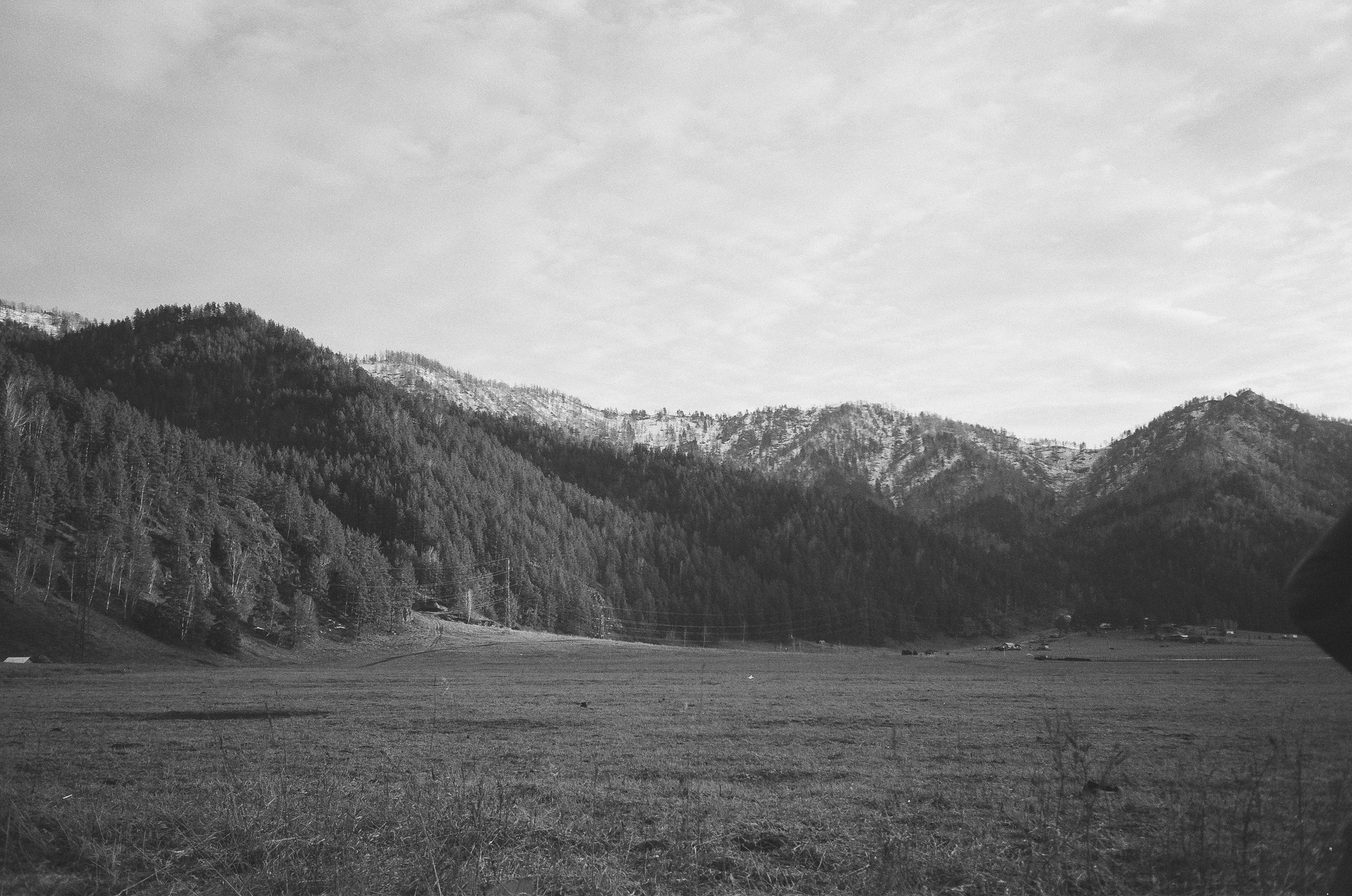 Деревня Берендеевка и кафе Лампа в верхах Алтая. Горы и поля Чемала. Фотограф-документалист Мария Осокина