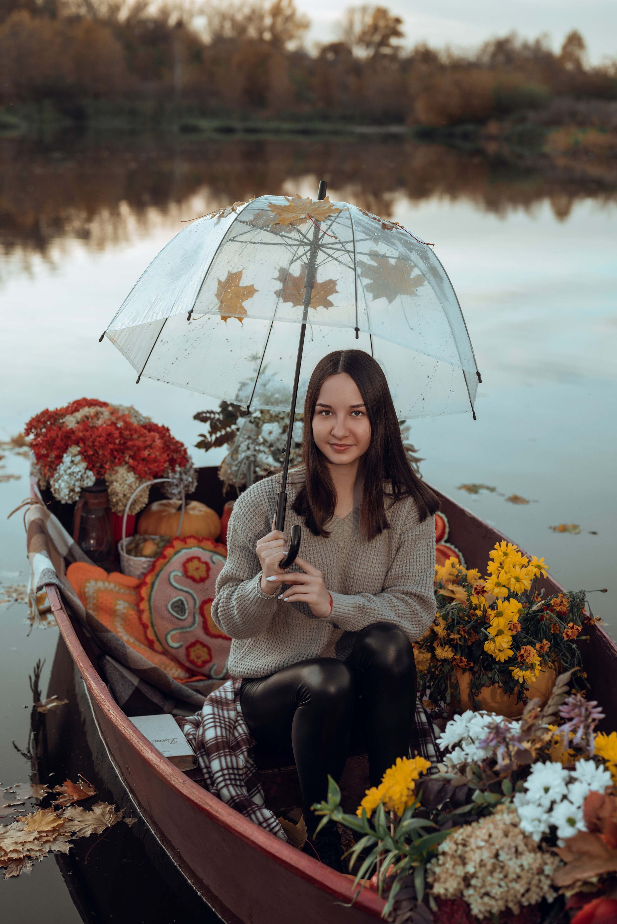 Фотопроект с осенней лодкой. Фотограф в городе Салават