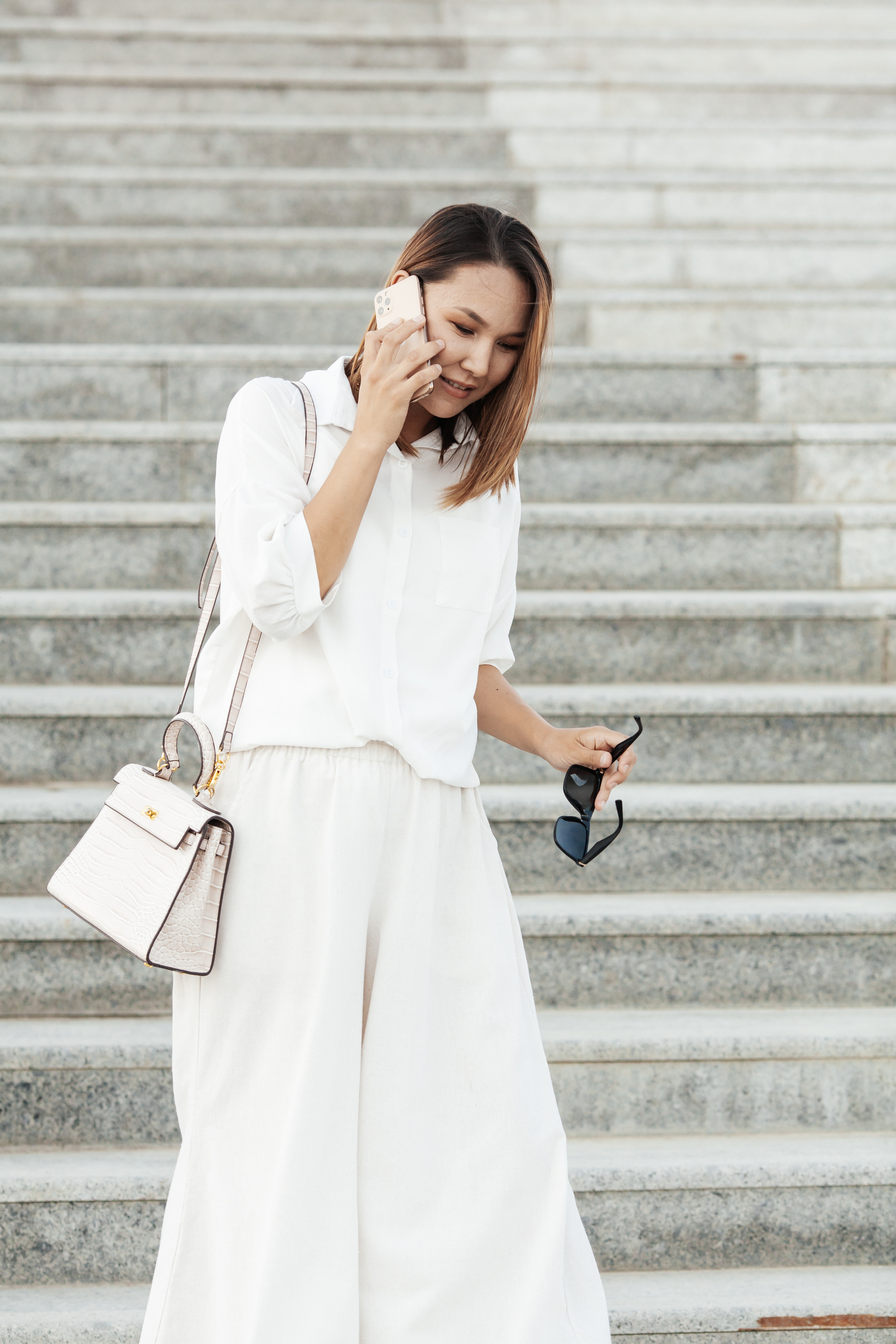 Фотосессия для контента в Алматы. Фотограф Сиражев Карымсак. Фотосессия, бизнес портреты