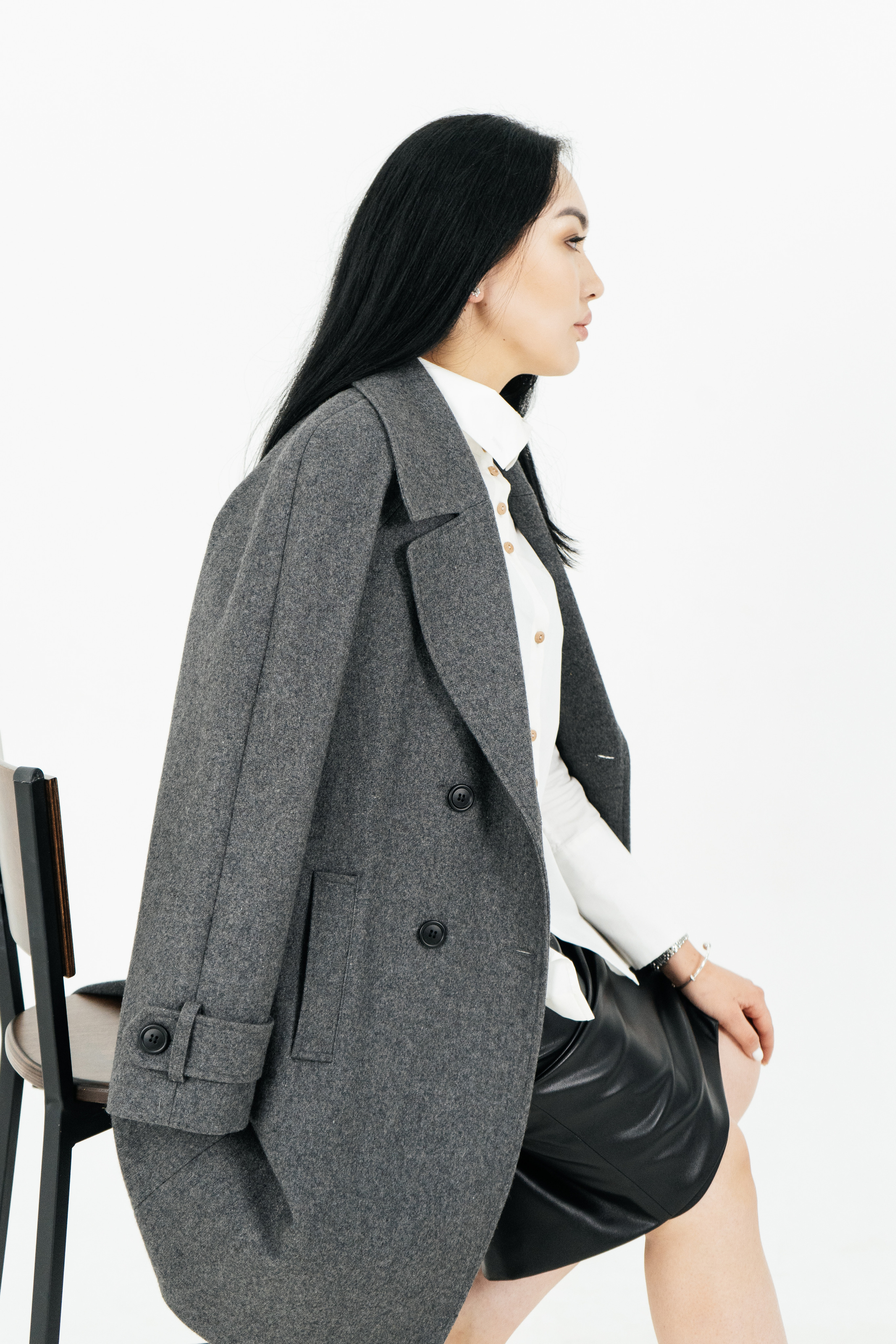 Фотосессия для контента в Алматы. Фотограф Сиражев Карымсак. Фотосессия, бизнес портреты