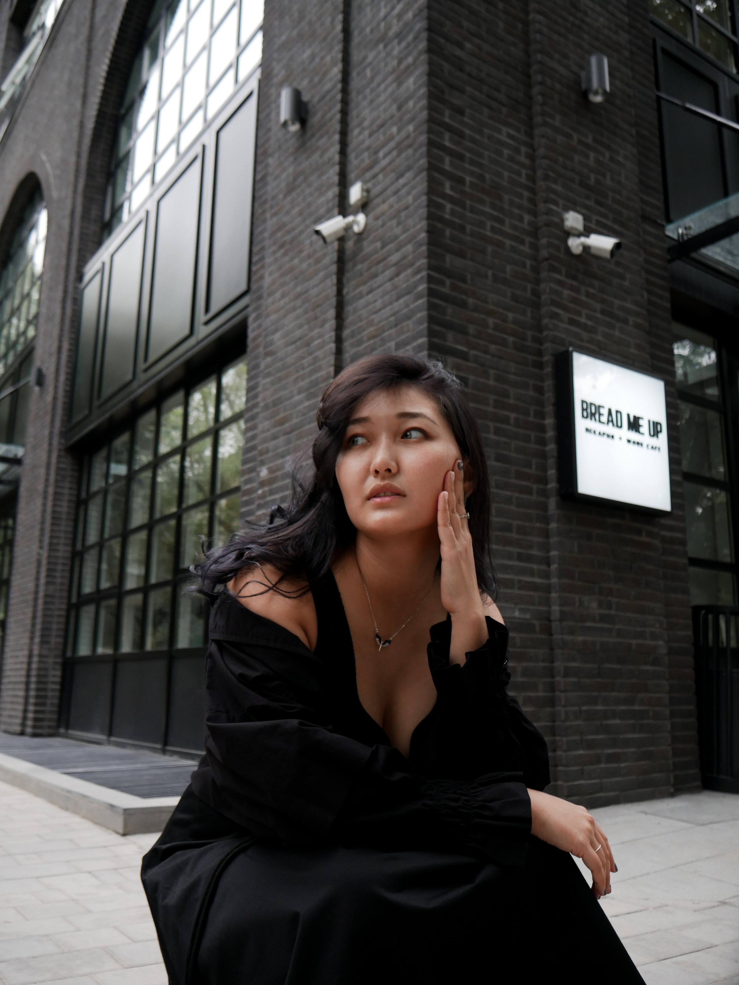 Фотосессия для контента в Алматы. Фотограф Сиражев Карымсак. Фотосессия, бизнес портреты