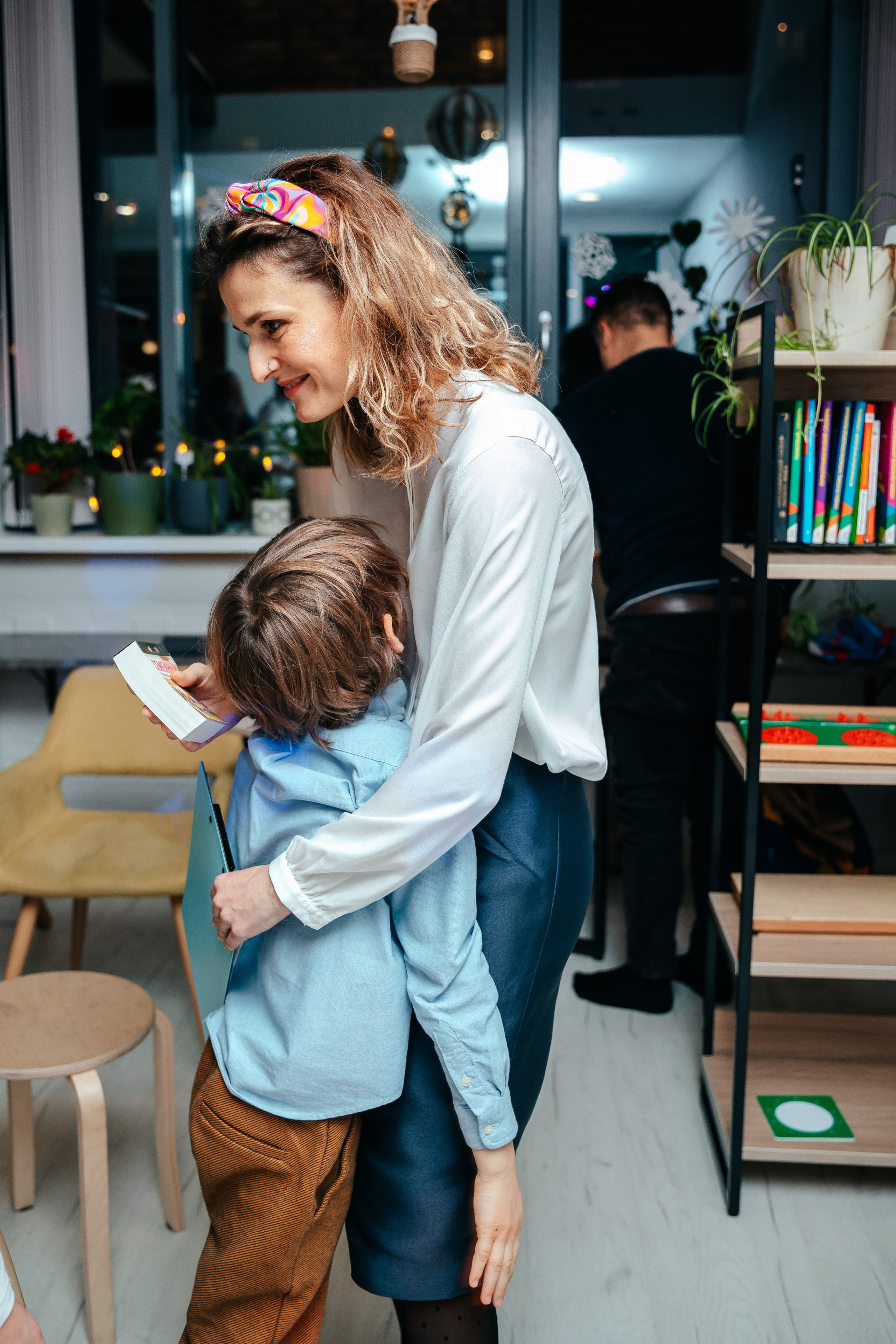 Новогодний утренник в Монтессори-школе. Семейный lifestyle фотограф в Санкт-Петербурге Людмила Пахомова