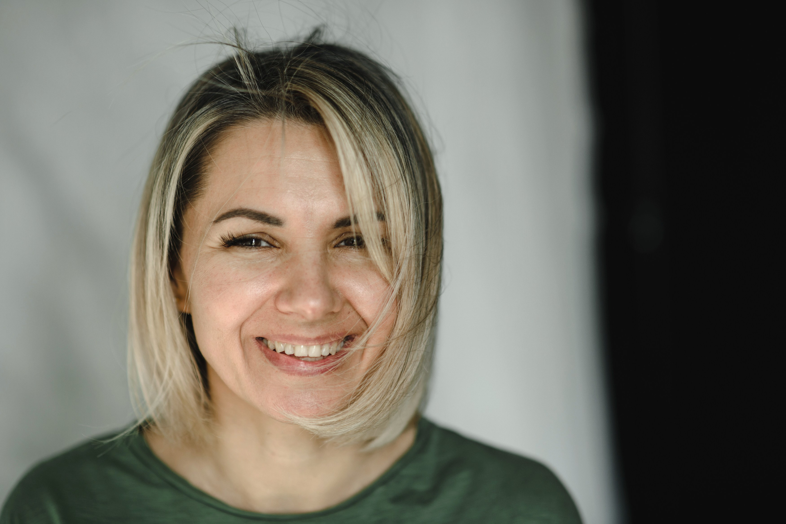 Ксения в студии НЕМЕСТО. Фотограф Денис Неместо, портрет, репортаж