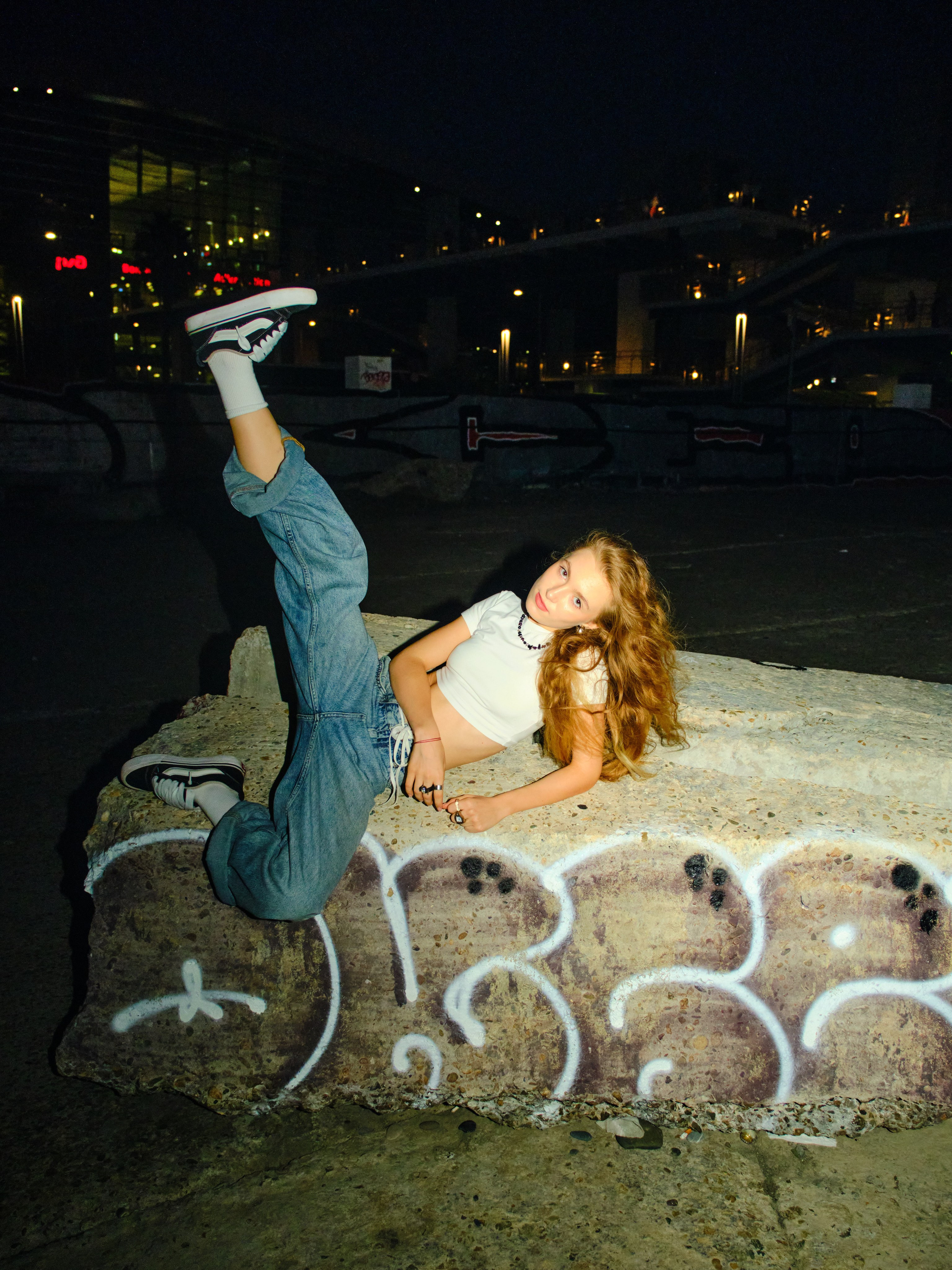 Маша со вспышкой. Главная