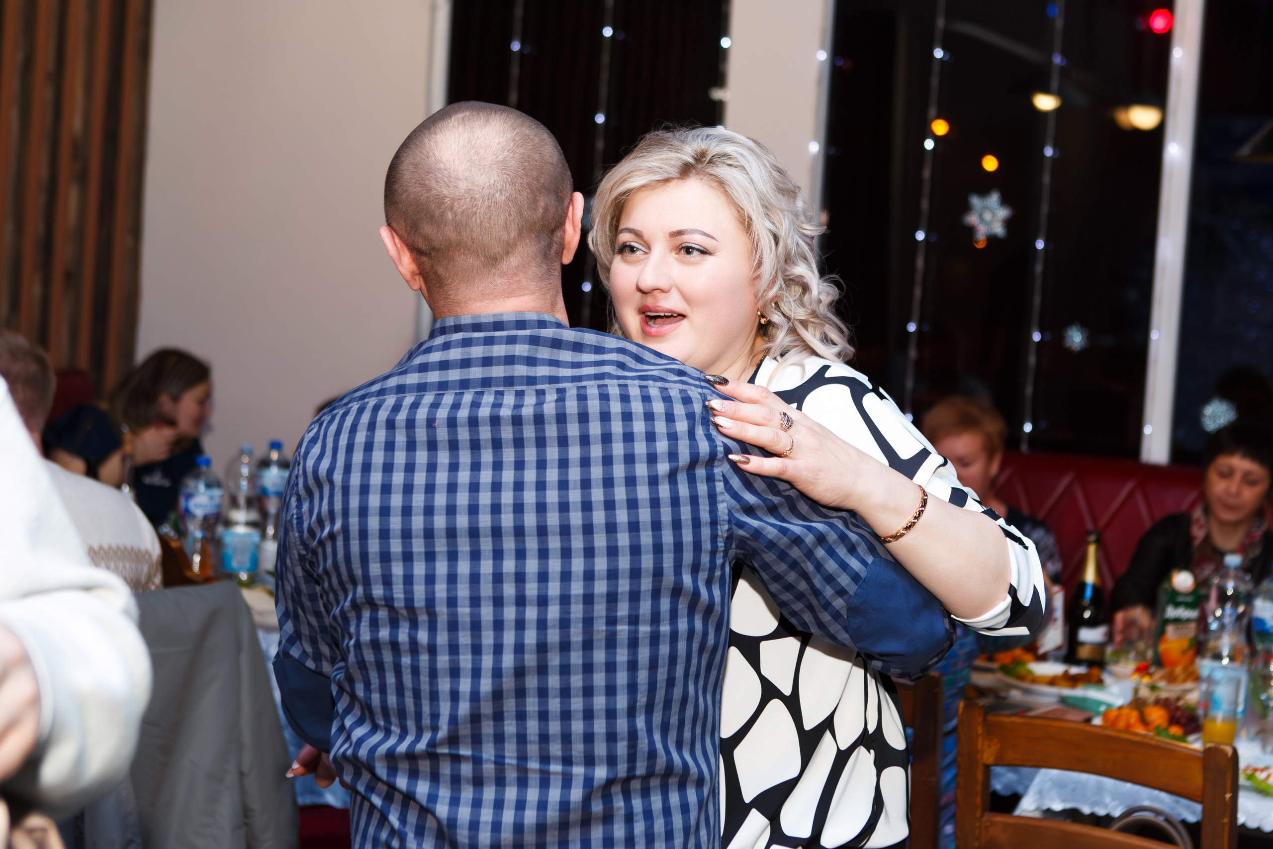 КОРПОРАТИВ 20.12.24 (кафе — АТМОСФЕРА). Профессиональный фотограф в Мценске и Орловской области