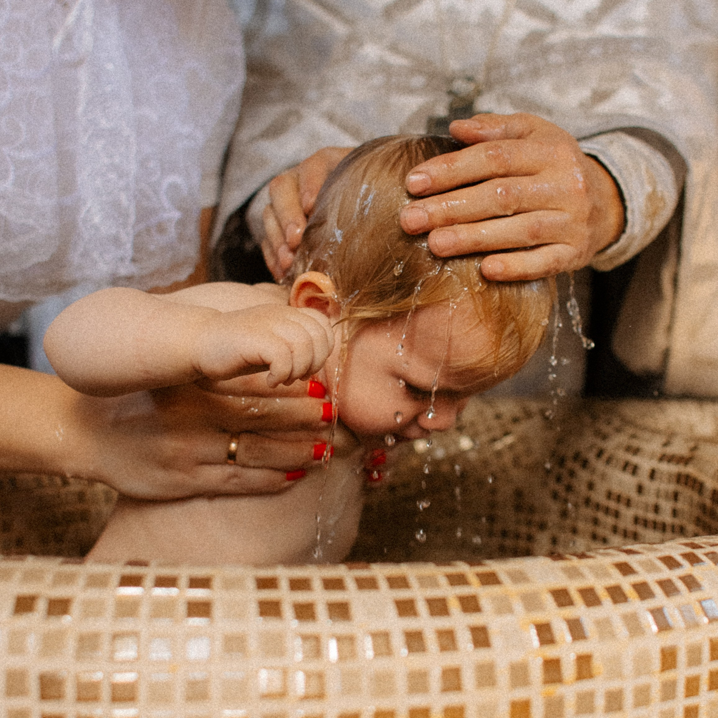 Фотосессия крещения. Семейный фотограф Виктория Потехина Москва
