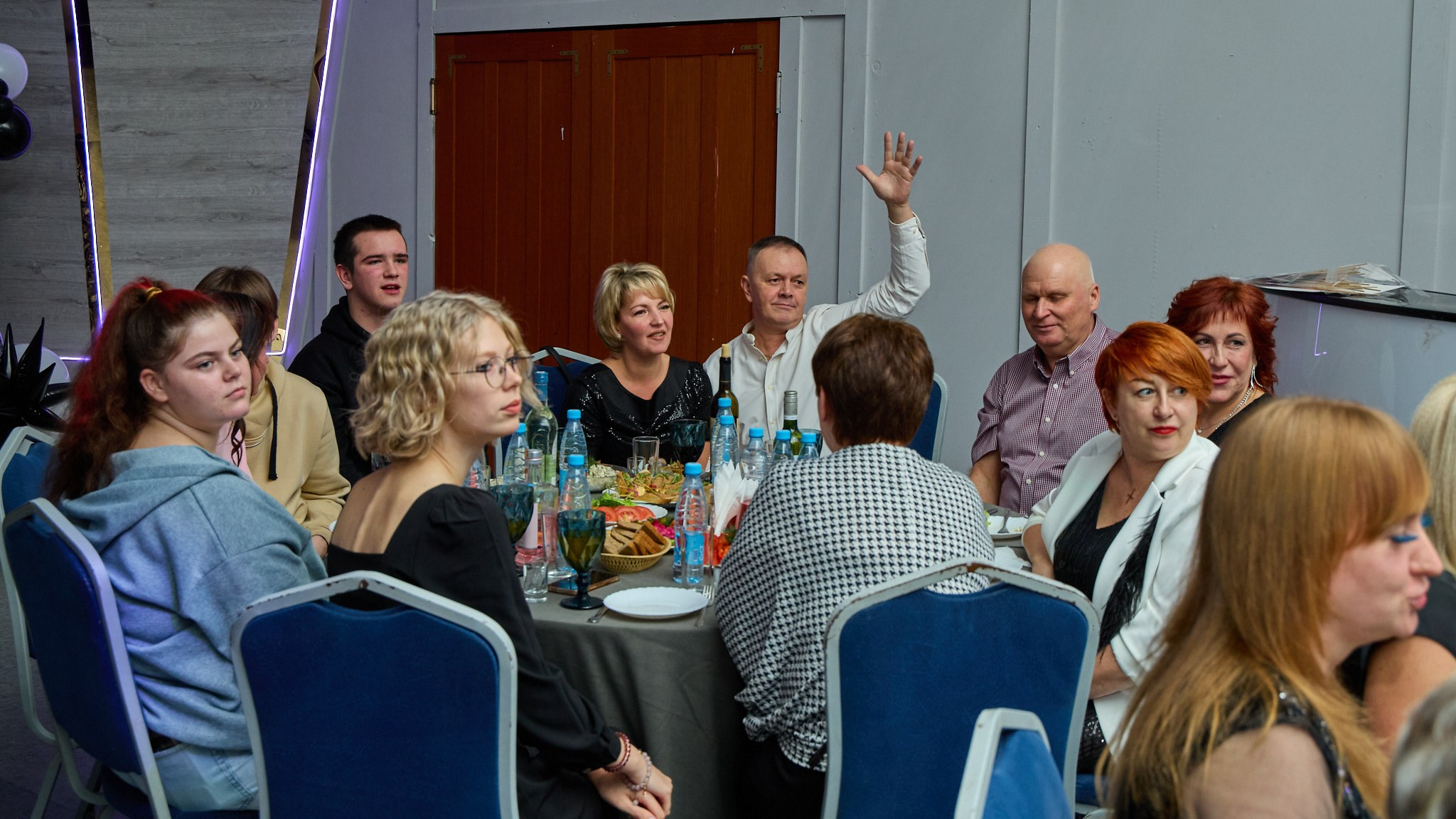 Предновогодняя вечеринка. Свадебный и семейный фотограф в г. Волхов Алексей Кочерыжкин