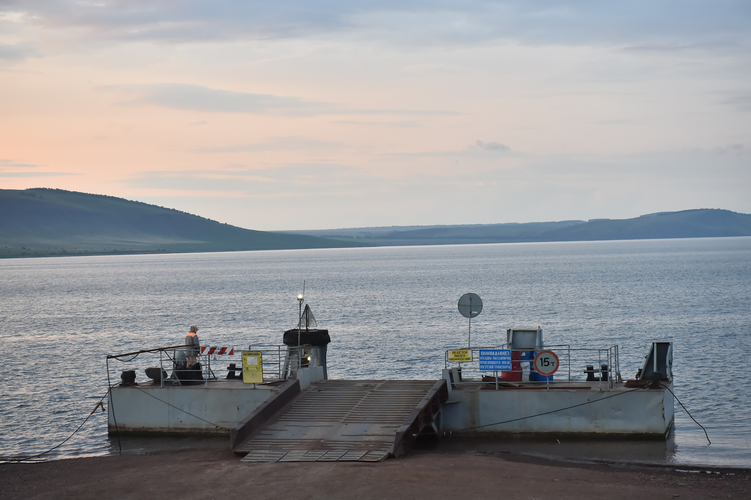 «Пока течет большая вода». Документальный и коммерческий фотограф Влад Некрасов