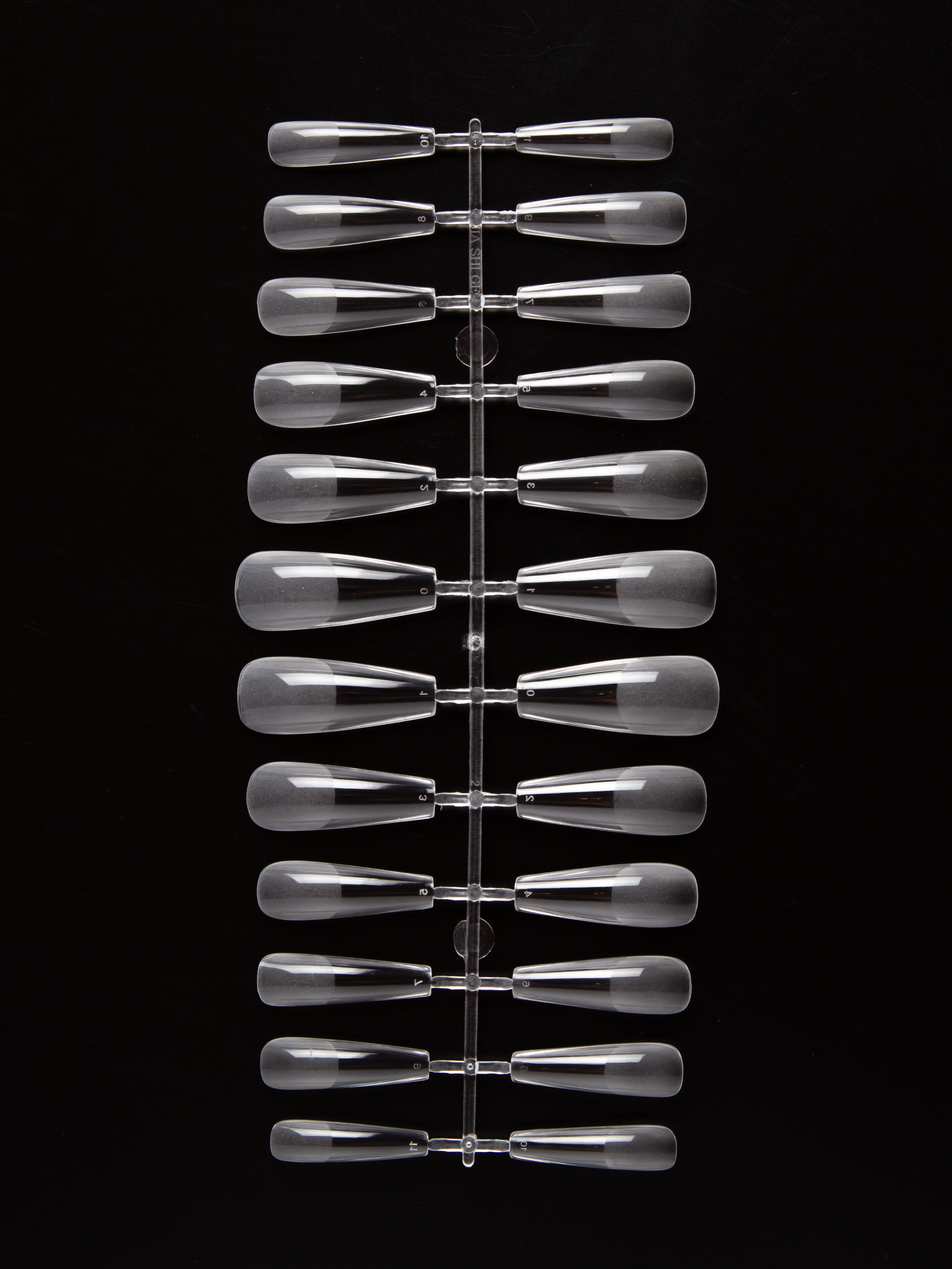 Типсы на чёрном. Александр Стряпунин — предметный фотограф в Улан-Удэ