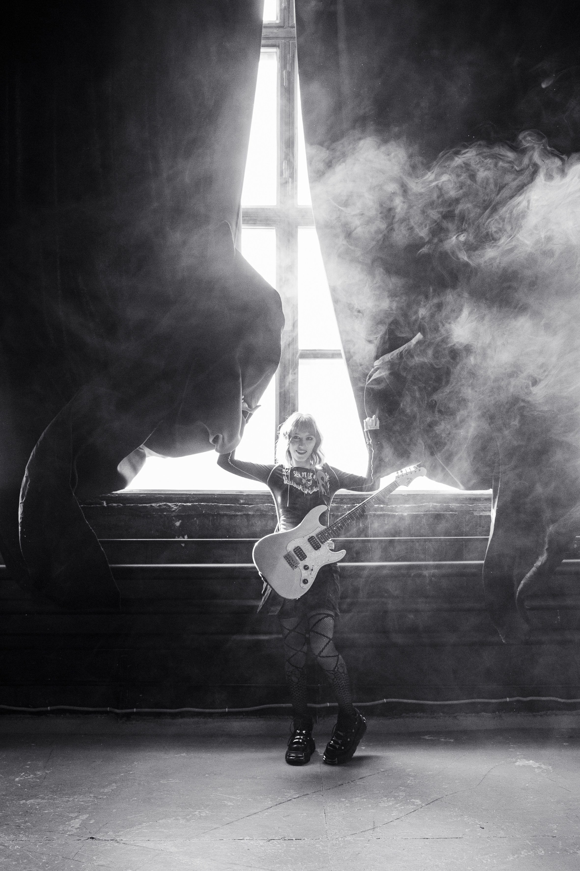 Рок-звезда_ съёмка для подростков. Выпускные альбомы Натальи Бутко: Новороссийск, Анапа, Геленджик