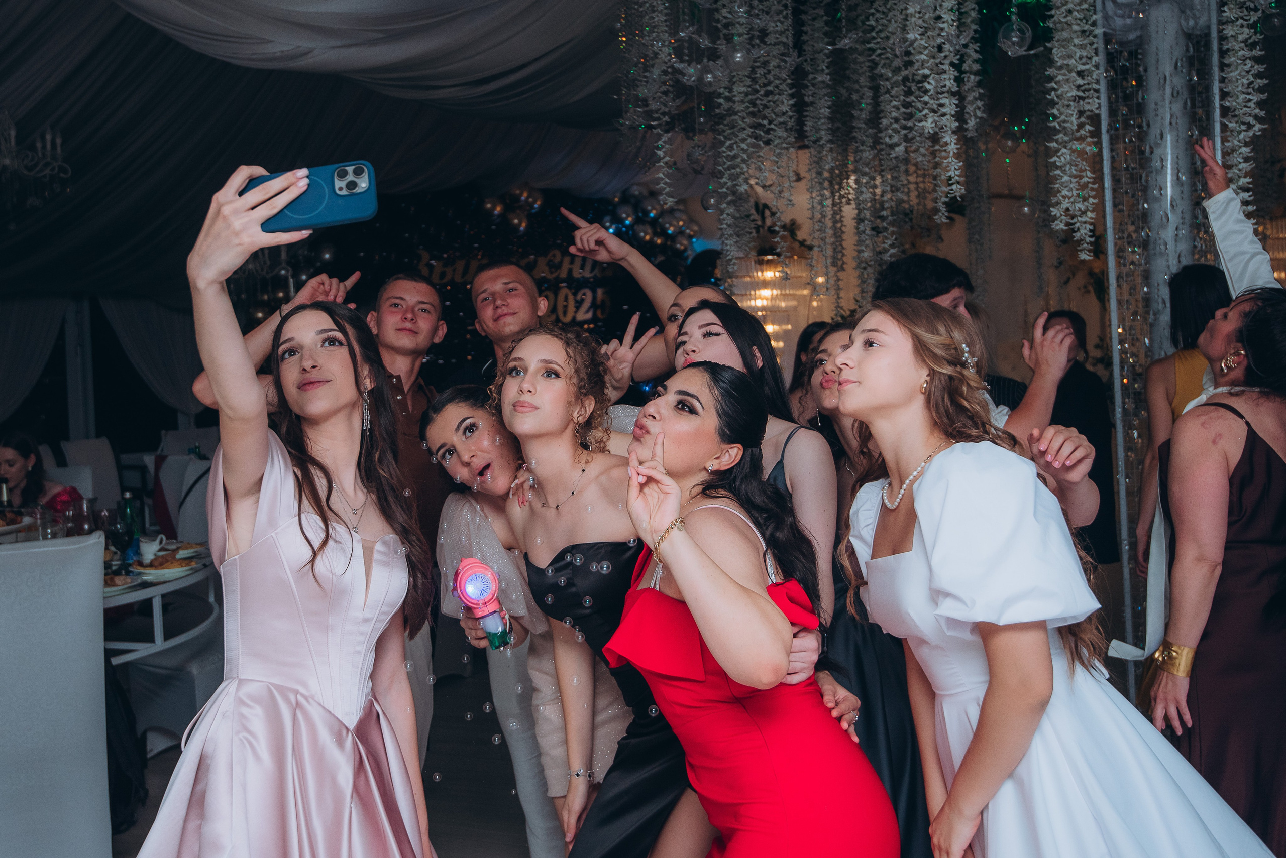 Выпускной 9-11классы. Выпускные книги Анапа Новороссийск Краснодар