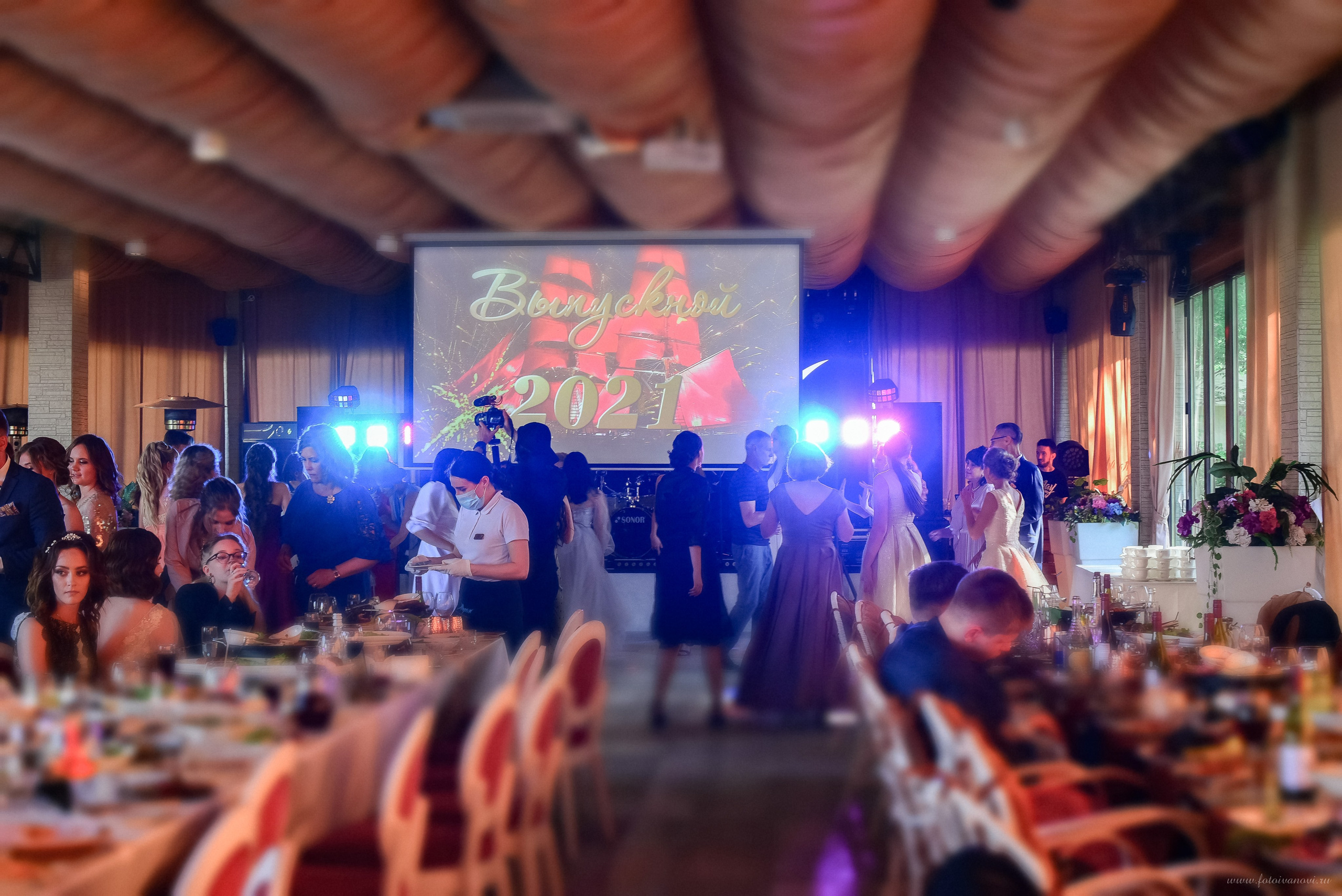 Выпускной 9-11классы. Выпускные книги Анапа Новороссийск Краснодар