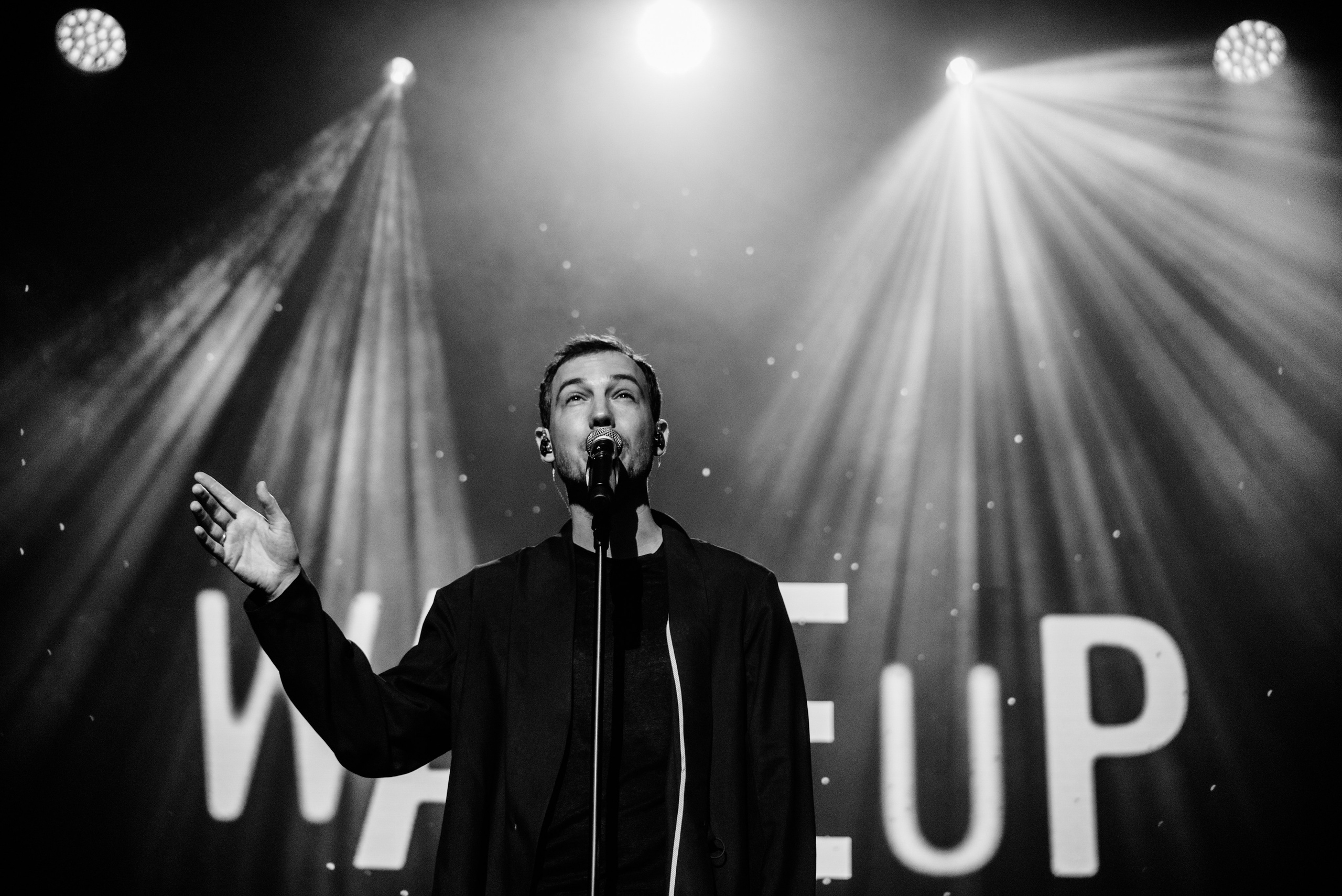 Wake Up. Главная