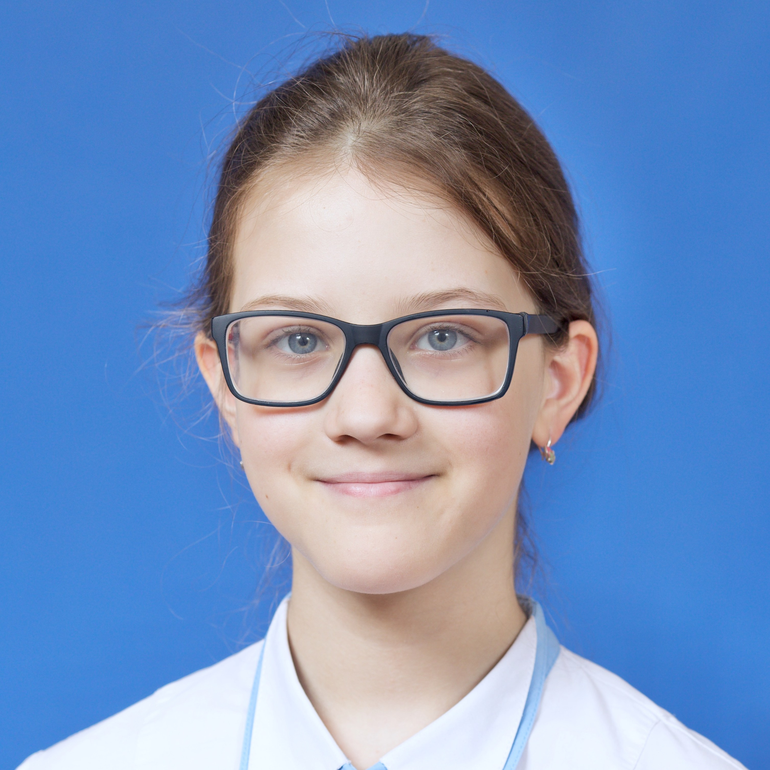 4 класс. Портреты. Школьные выпускные альбомы в Москве Марина Николаева