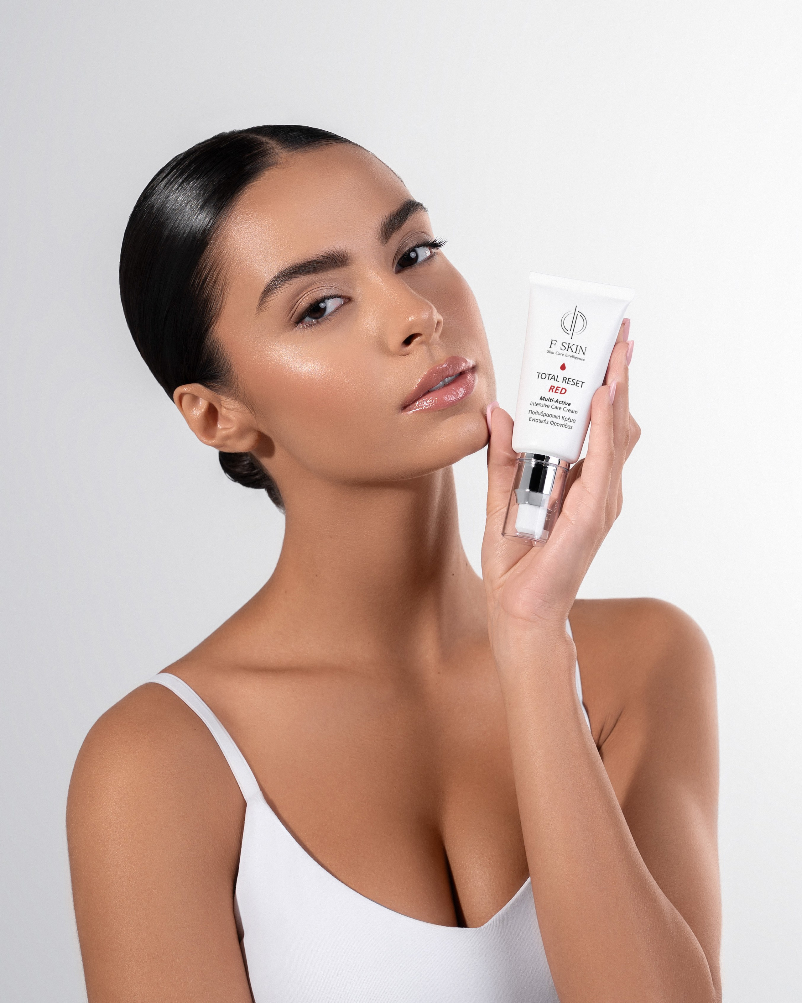 Beauty. Professional photo retouching