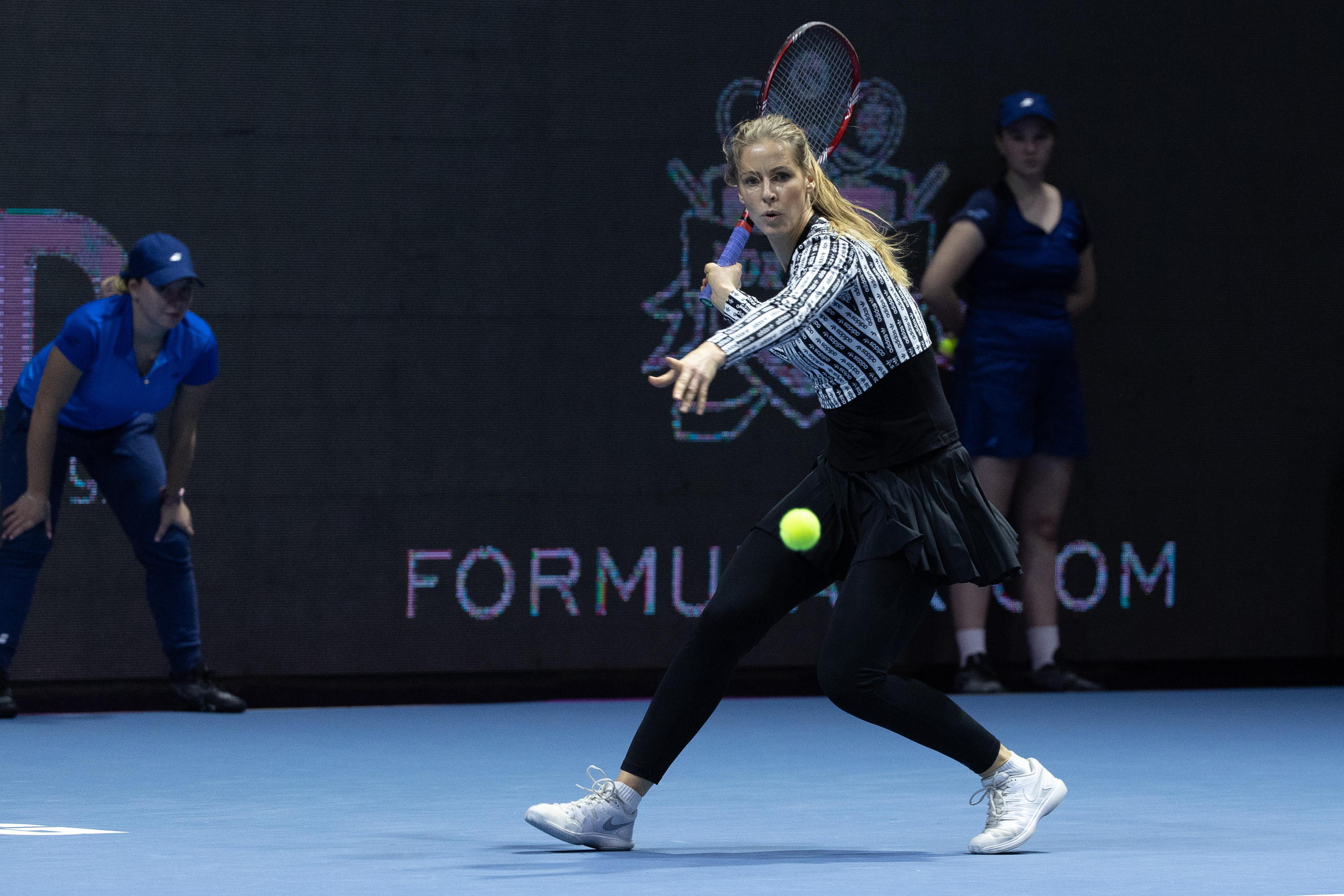 Ladies Trophy. TVSPhoto — Visual content production